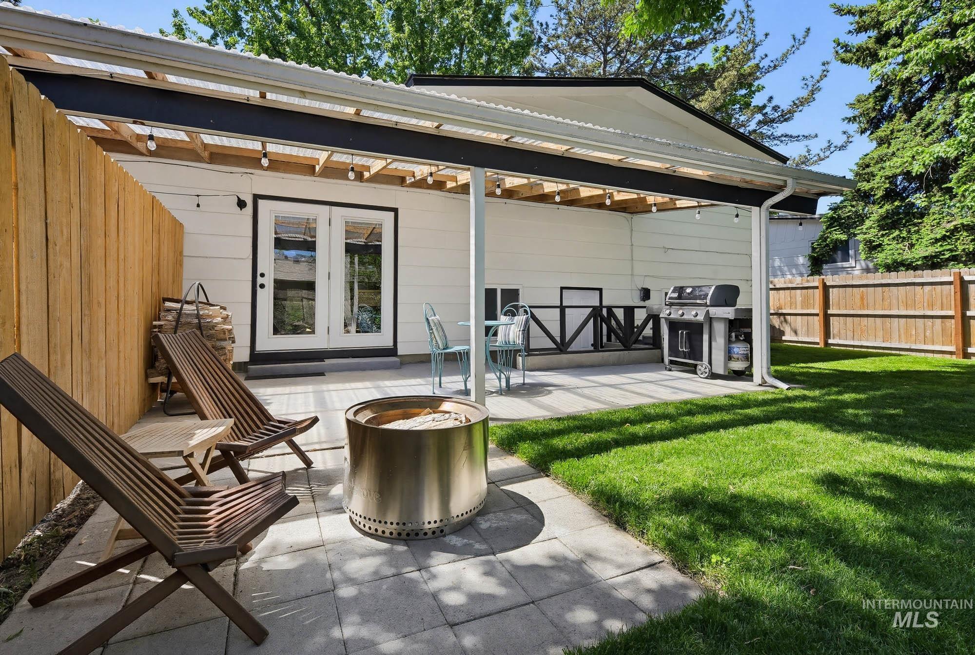 624 S Lawrence Ave, Boise, Idaho 83709, 6 Bedrooms, 3 Bathrooms, Residential For Sale, Price $614,500, 98987335