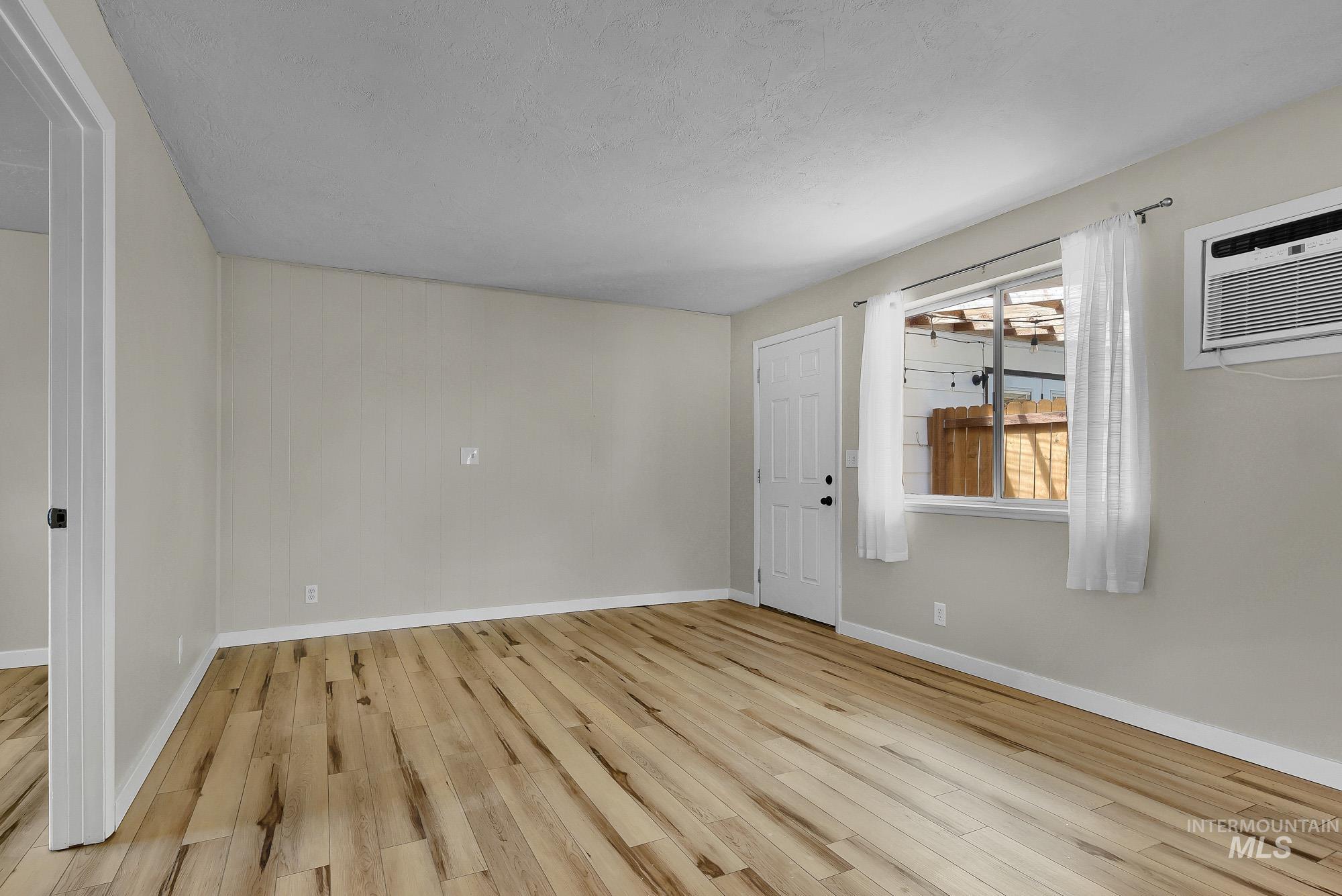 624 S Lawrence Ave, Boise, Idaho 83709, 6 Bedrooms, 3 Bathrooms, Residential For Sale, Price $614,500, 98987335