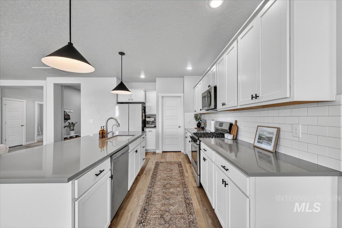 5167 E Sylvan Hart Dr., Nampa, Idaho 83687, 4 Bedrooms, 2 Bathrooms, Residential For Sale, Price $565,000, 98987336