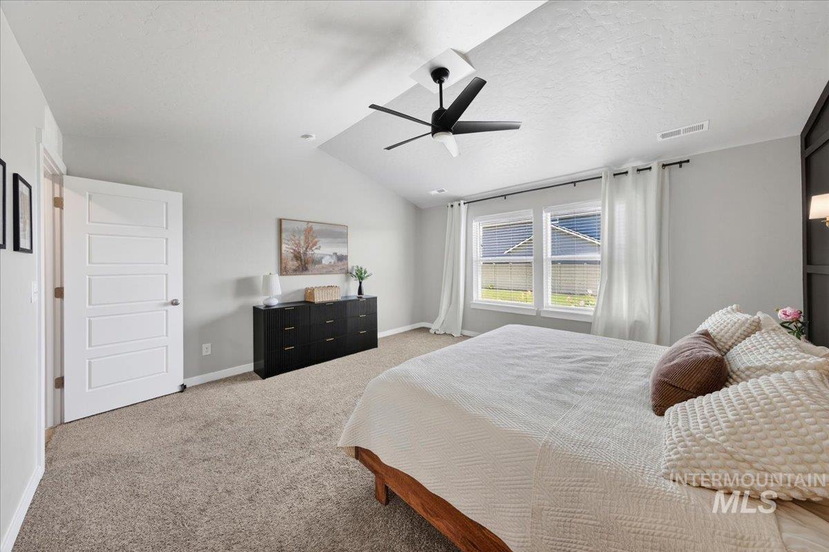 5167 E Sylvan Hart Dr., Nampa, Idaho 83687, 4 Bedrooms, 2 Bathrooms, Residential For Sale, Price $565,000, 98987336