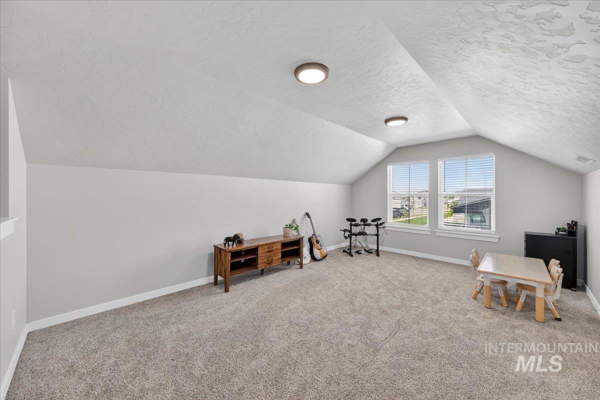 5167 E Sylvan Hart Dr., Nampa, Idaho 83687, 4 Bedrooms, 2 Bathrooms, Residential For Sale, Price $565,000, 98987336