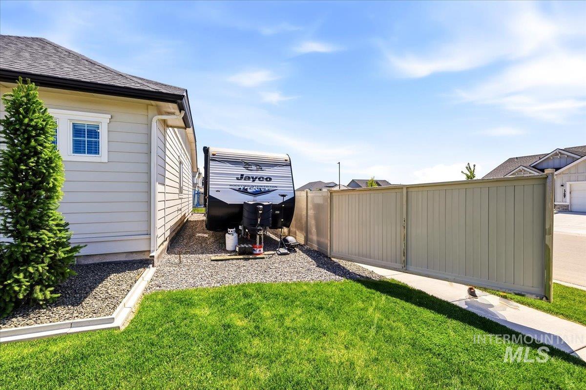 5167 E Sylvan Hart Dr., Nampa, Idaho 83687, 4 Bedrooms, 2 Bathrooms, Residential For Sale, Price $565,000, 98987336