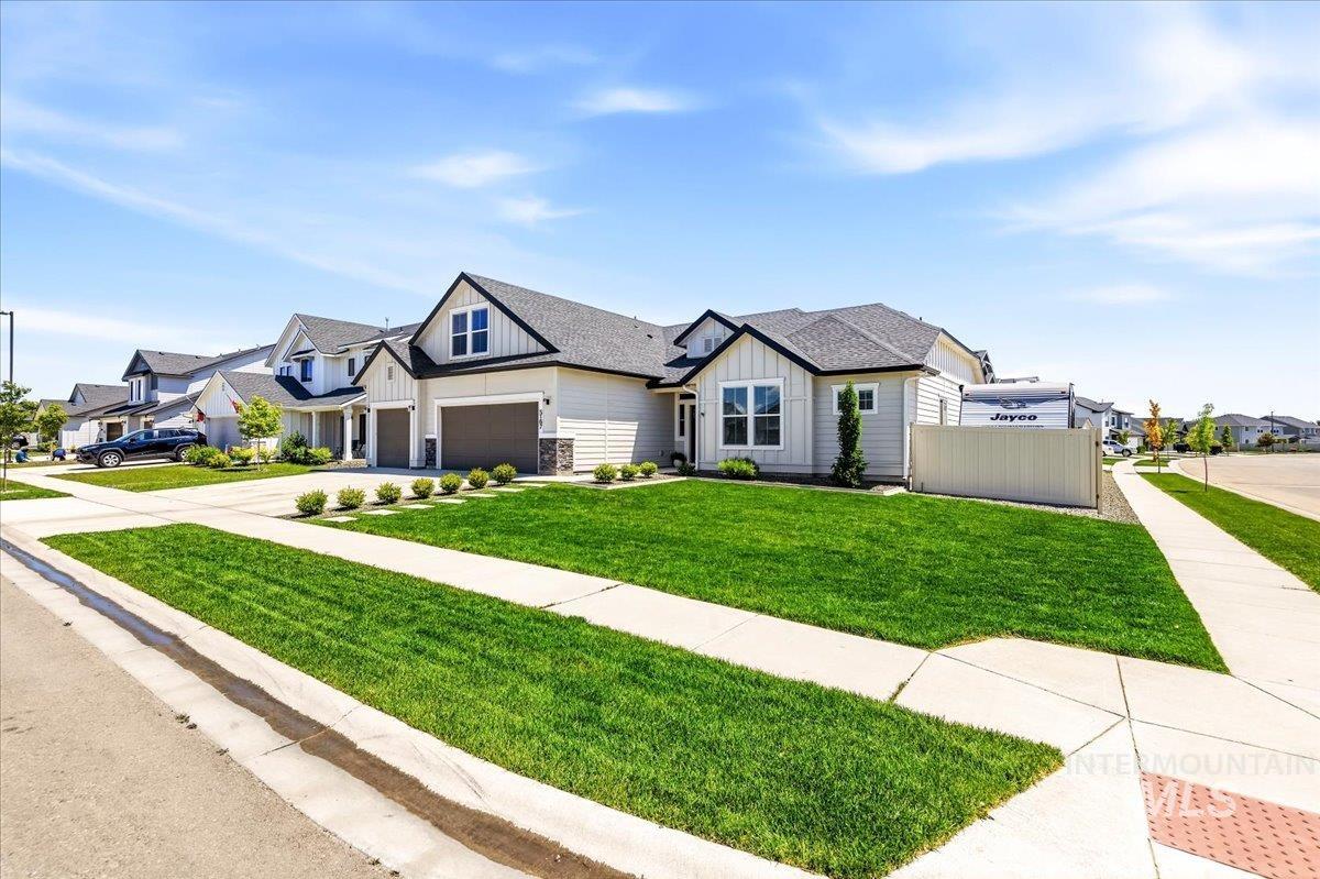 5167 E Sylvan Hart Dr., Nampa, Idaho 83687, 4 Bedrooms, 2 Bathrooms, Residential For Sale, Price $565,000, 98987336