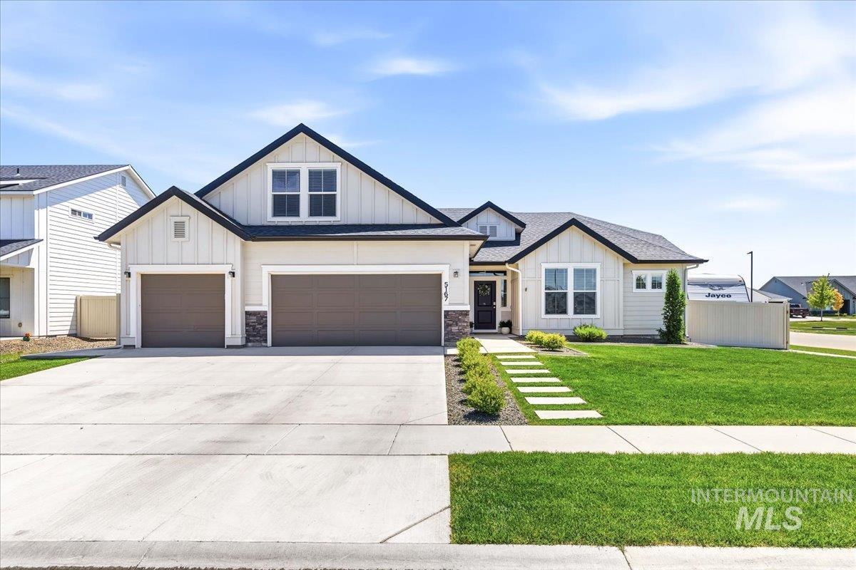 5167 E Sylvan Hart Dr., Nampa, Idaho 83687, 4 Bedrooms, 2 Bathrooms, Residential For Sale, Price $565,000, 98987336