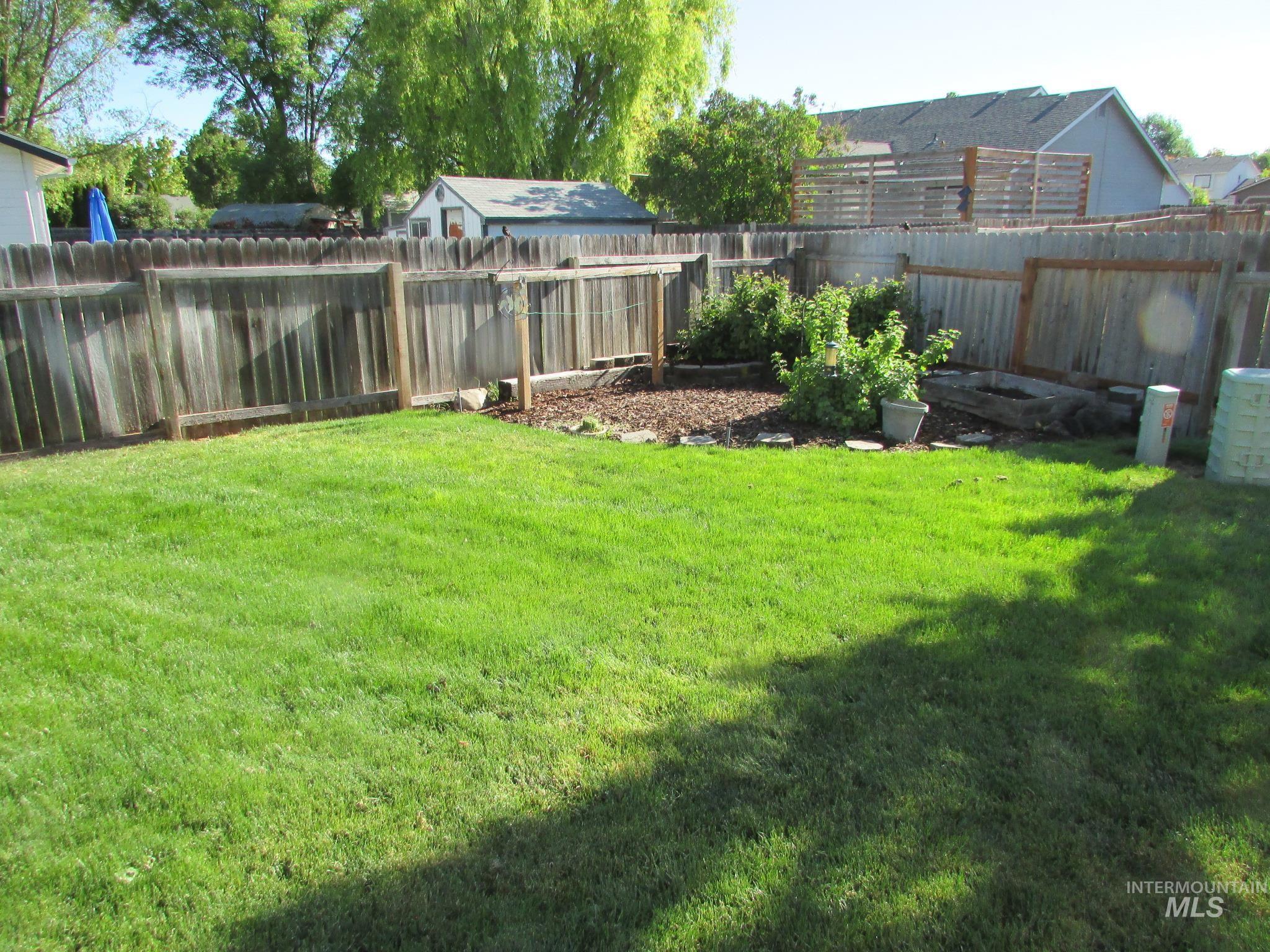 940 N Miner Ave., Kuna, Idaho 83634, 4 Bedrooms, 2.5 Bathrooms, Residential For Sale, Price $429,000, 98987339