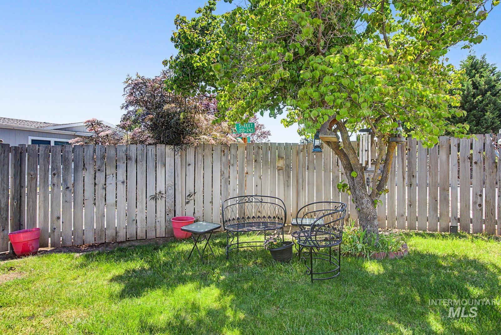 2015 6th Ave, Clarkston, Washington 99403, 2 Bedrooms, 2 Bathrooms, Residential For Sale, Price $54,900, 98987343