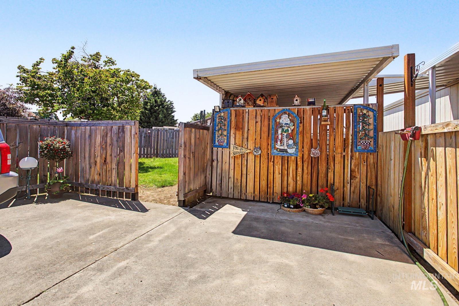 2015 6th Ave, Clarkston, Washington 99403, 2 Bedrooms, 2 Bathrooms, Residential For Sale, Price $54,900, 98987343