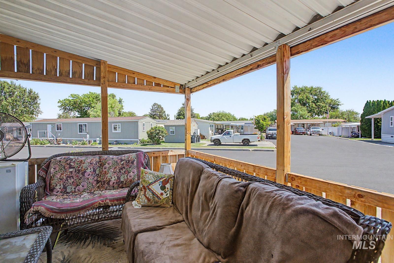 2015 6th Ave, Clarkston, Washington 99403, 2 Bedrooms, 2 Bathrooms, Residential For Sale, Price $54,900, 98987343