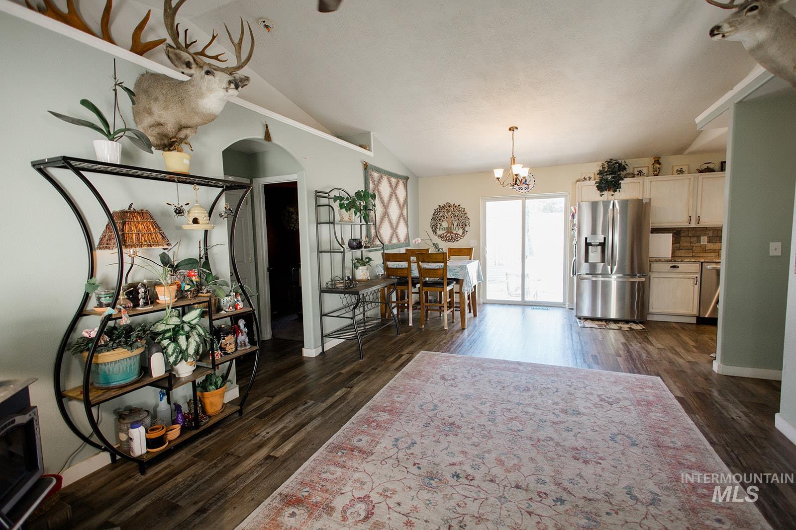 1760 Peregrine Drive, Mountain Home, Idaho 83647, 3 Bedrooms, 2 Bathrooms, Residential For Sale, Price $364,900, 98987348