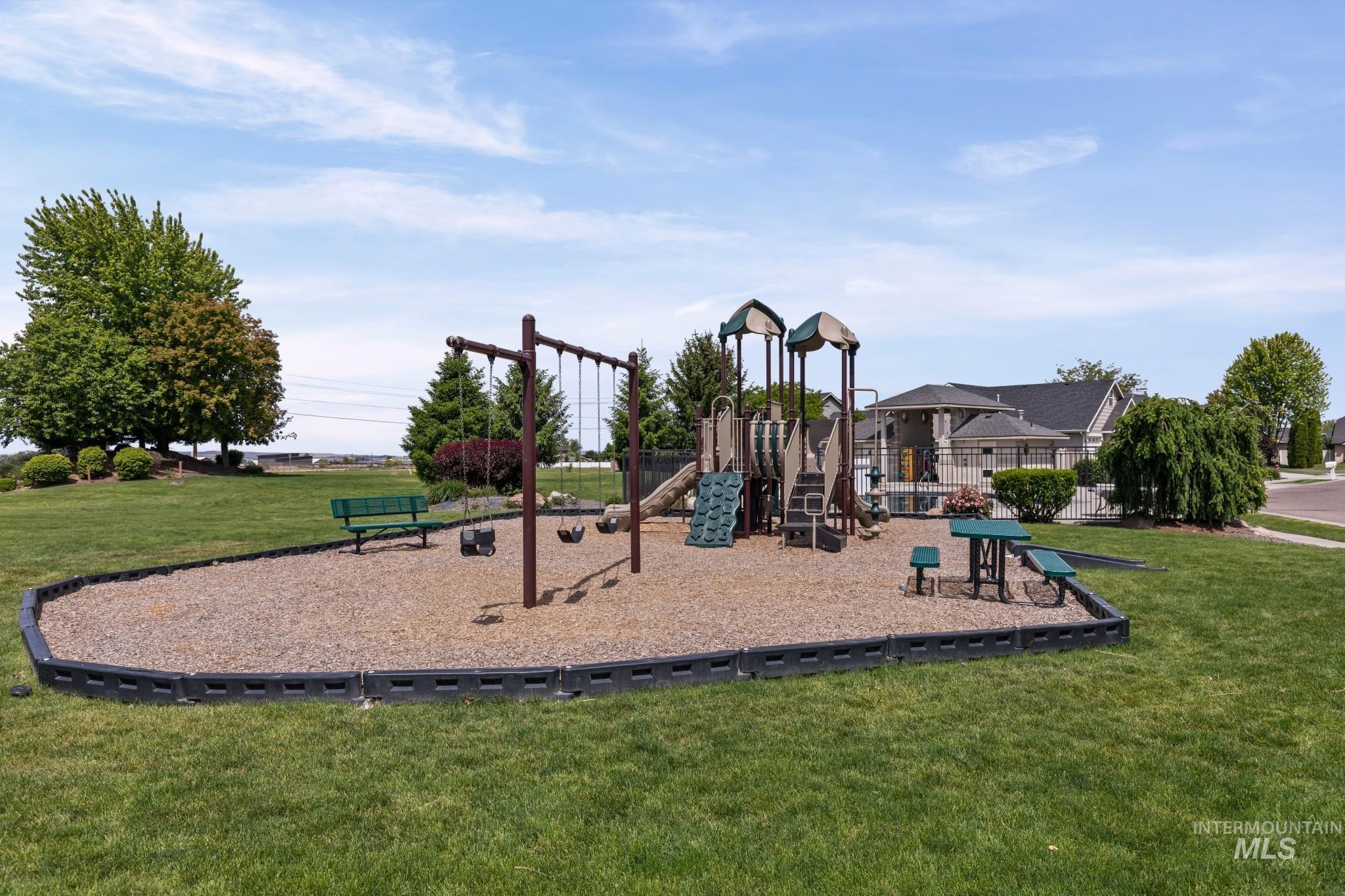 235 Magnolia Ave, Fruitland, Idaho 83619, 4 Bedrooms, 2 Bathrooms, Residential For Sale, Price $435,000, 98987351