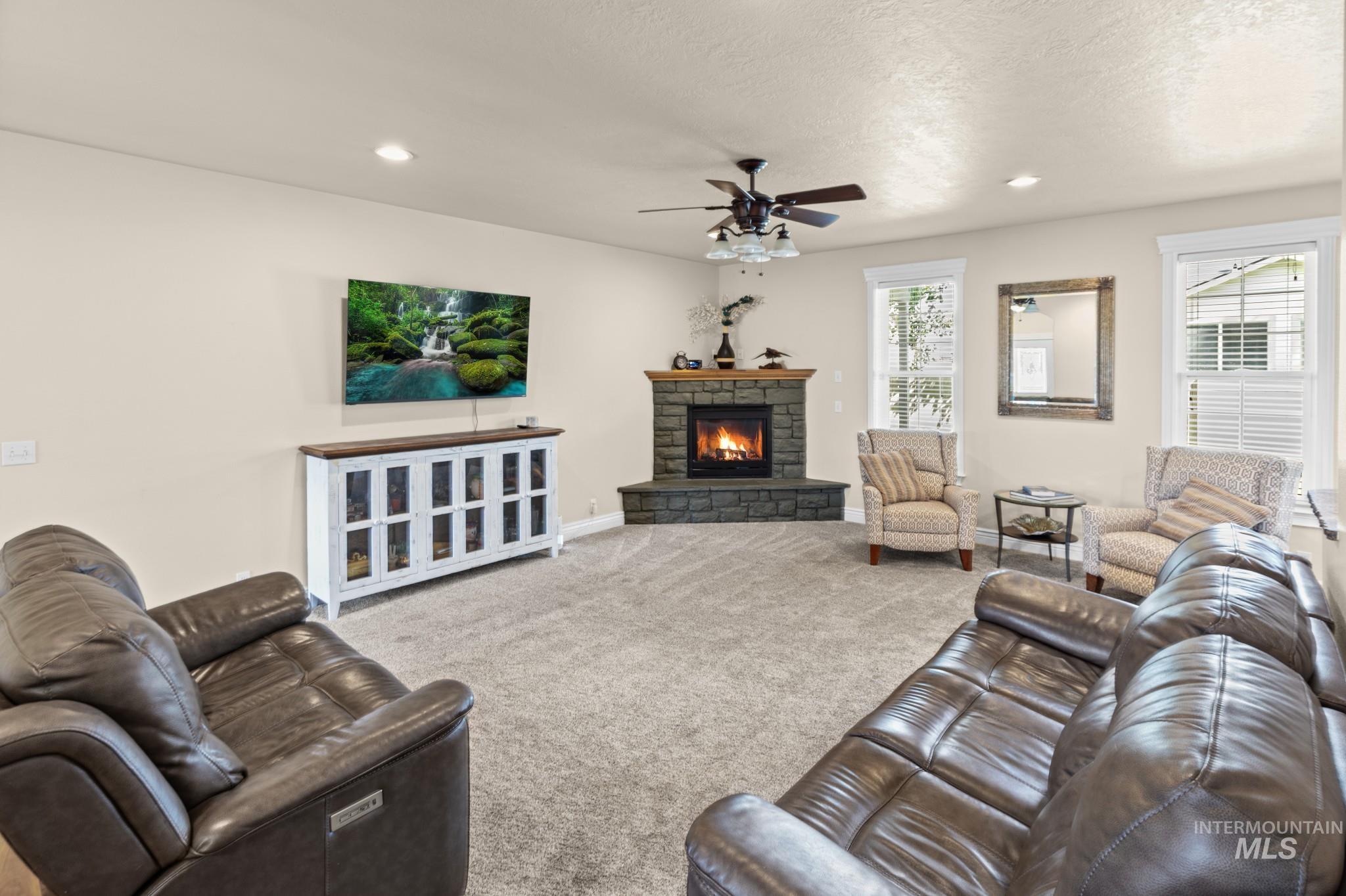 235 Magnolia Ave, Fruitland, Idaho 83619, 4 Bedrooms, 2 Bathrooms, Residential For Sale, Price $435,000, 98987351