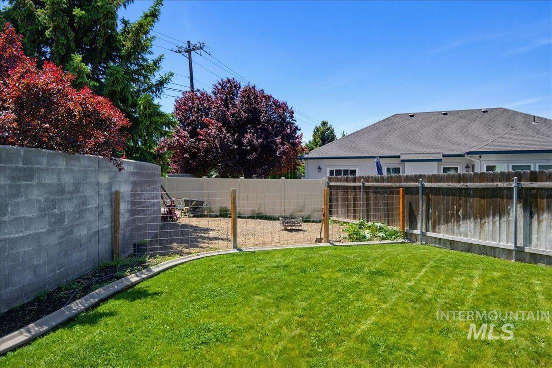 1629 N Gold Falls, Meridian, Idaho 83646, 4 Bedrooms, 2.5 Bathrooms, Residential For Sale, Price $534,000, 98987353