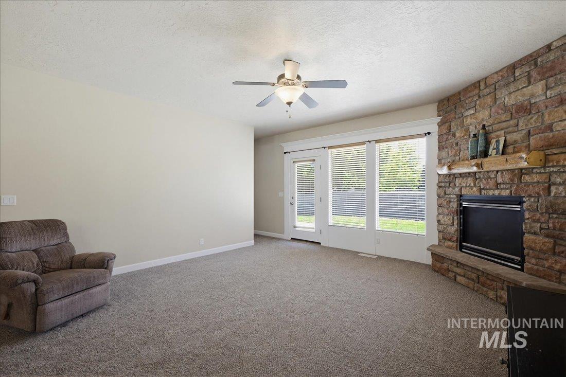 1629 N Gold Falls, Meridian, Idaho 83646, 4 Bedrooms, 2.5 Bathrooms, Residential For Sale, Price $534,000, 98987353
