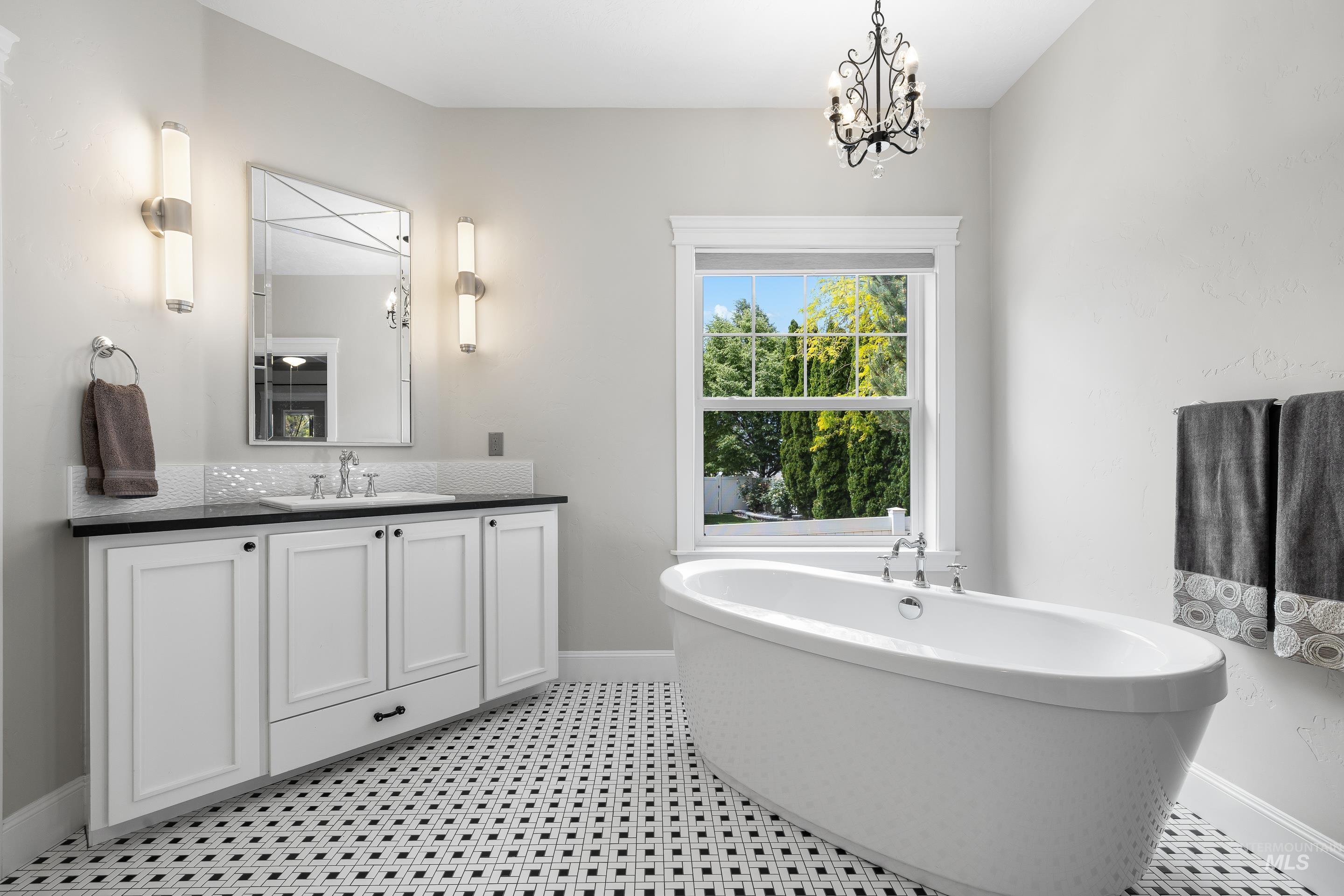 11461 S Cross Slope Place, Nampa, Idaho 83686, 3 Bedrooms, 2 Bathrooms, Residential For Sale, Price $699,990, 98987355