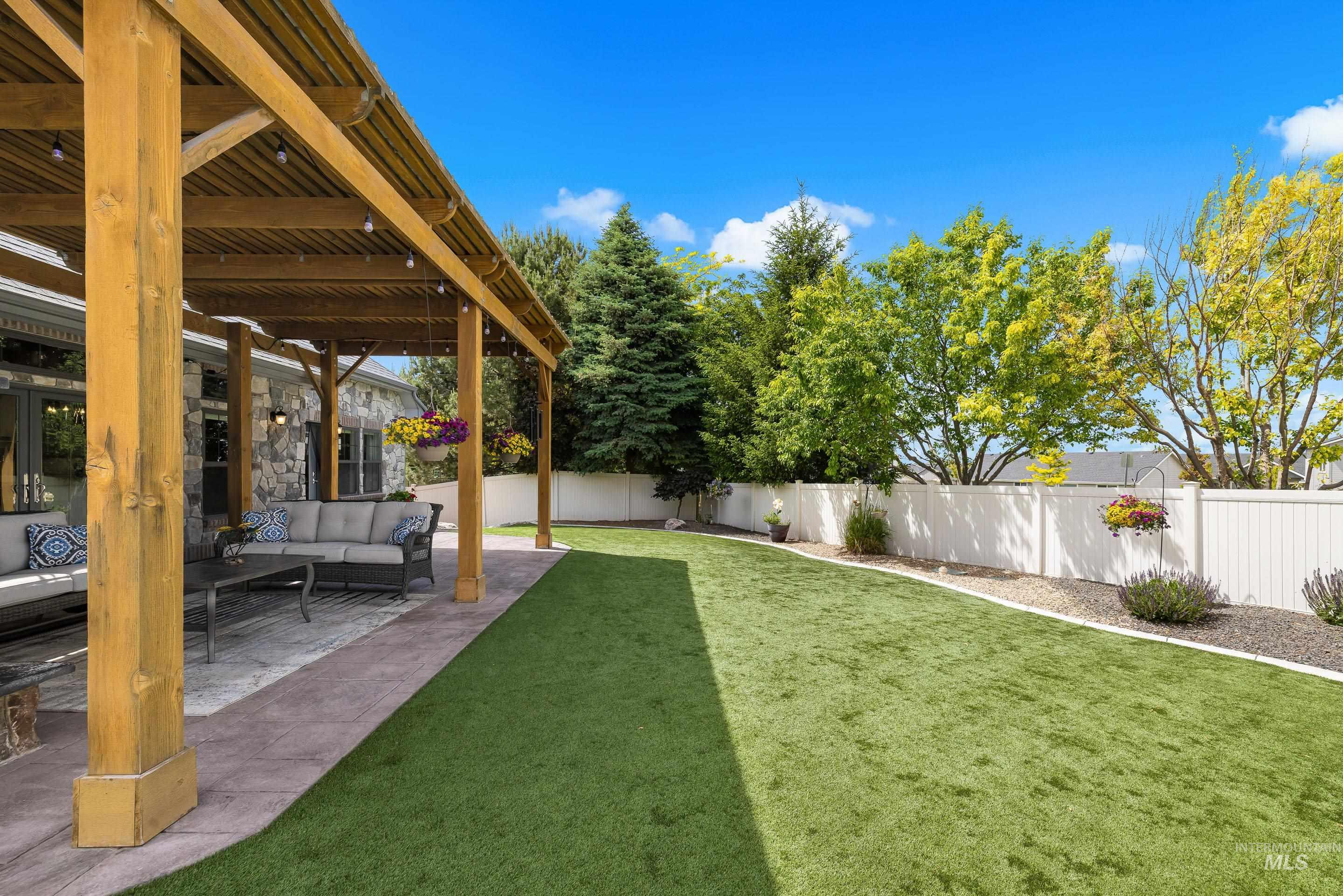 11461 S Cross Slope Place, Nampa, Idaho 83686, 3 Bedrooms, 2 Bathrooms, Residential For Sale, Price $699,990, 98987355