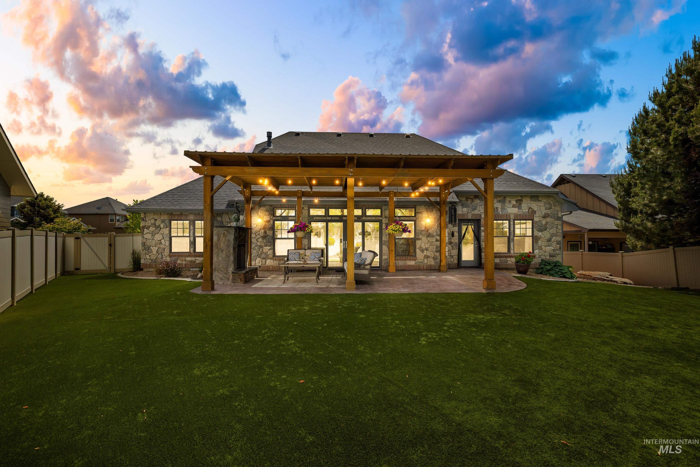 11461 S Cross Slope Place, Nampa, Idaho 83686, 3 Bedrooms, 2 Bathrooms, Residential For Sale, Price $699,990, 98987355
