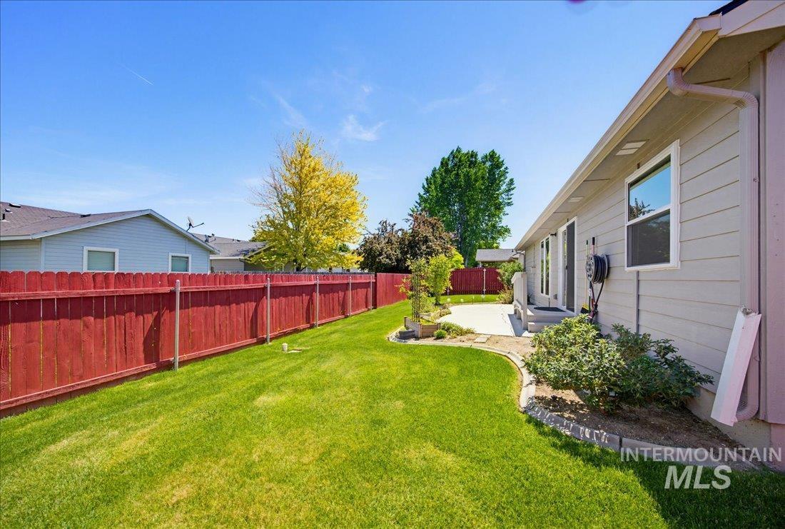 724 Edmund Street, Caldwell, Idaho 83605, 3 Bedrooms, 2 Bathrooms, Residential For Sale, Price $399,000, 98987356