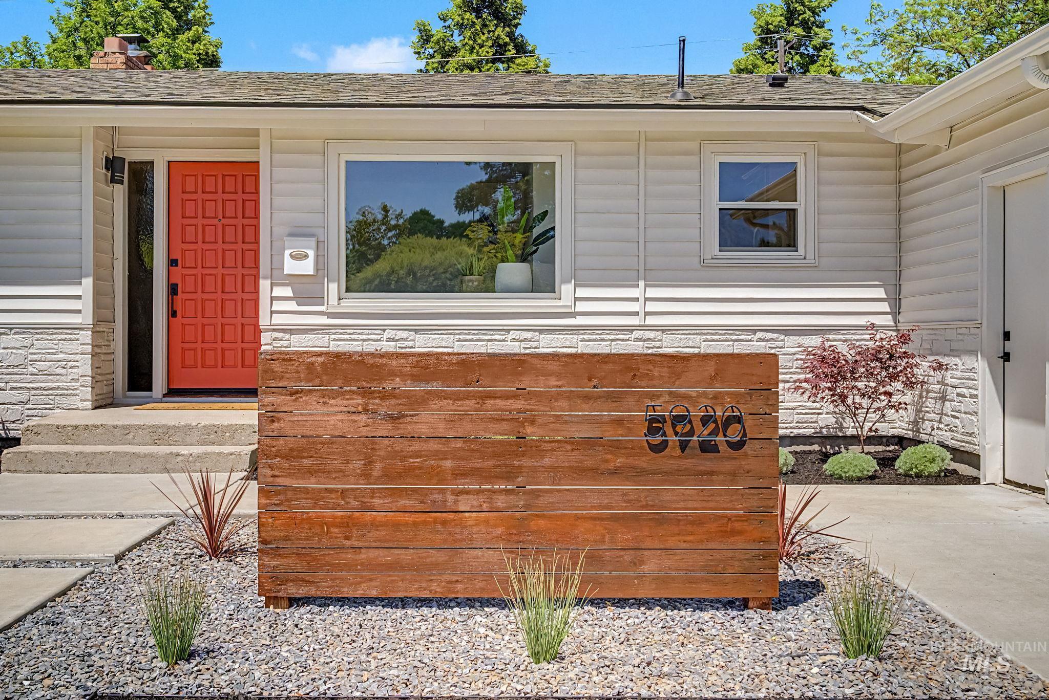 5920 W Cruzen St., Boise, Idaho 83704, 5 Bedrooms, 3 Bathrooms, Residential For Sale, Price $629,000, 98987357