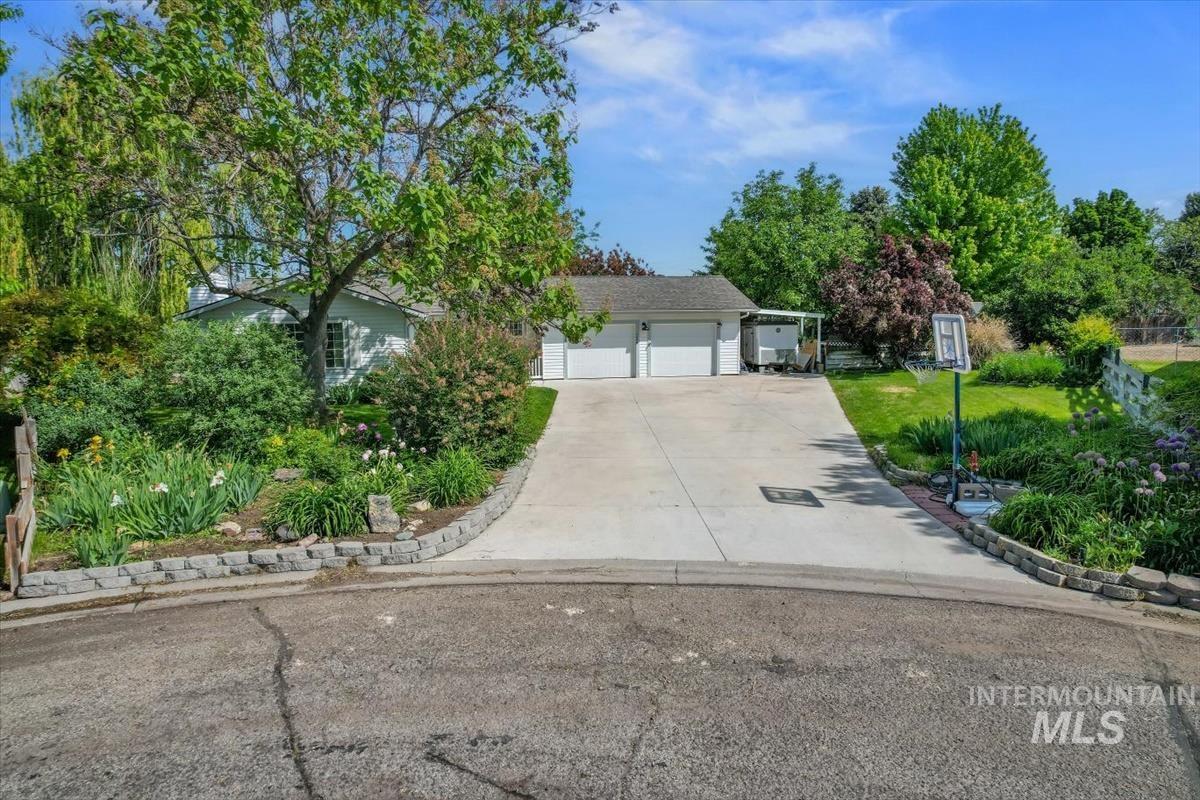 7646 W Colt Dr, Boise, Idaho 83709, 4 Bedrooms, 2 Bathrooms, Residential For Sale, Price $650,000, 98987358
