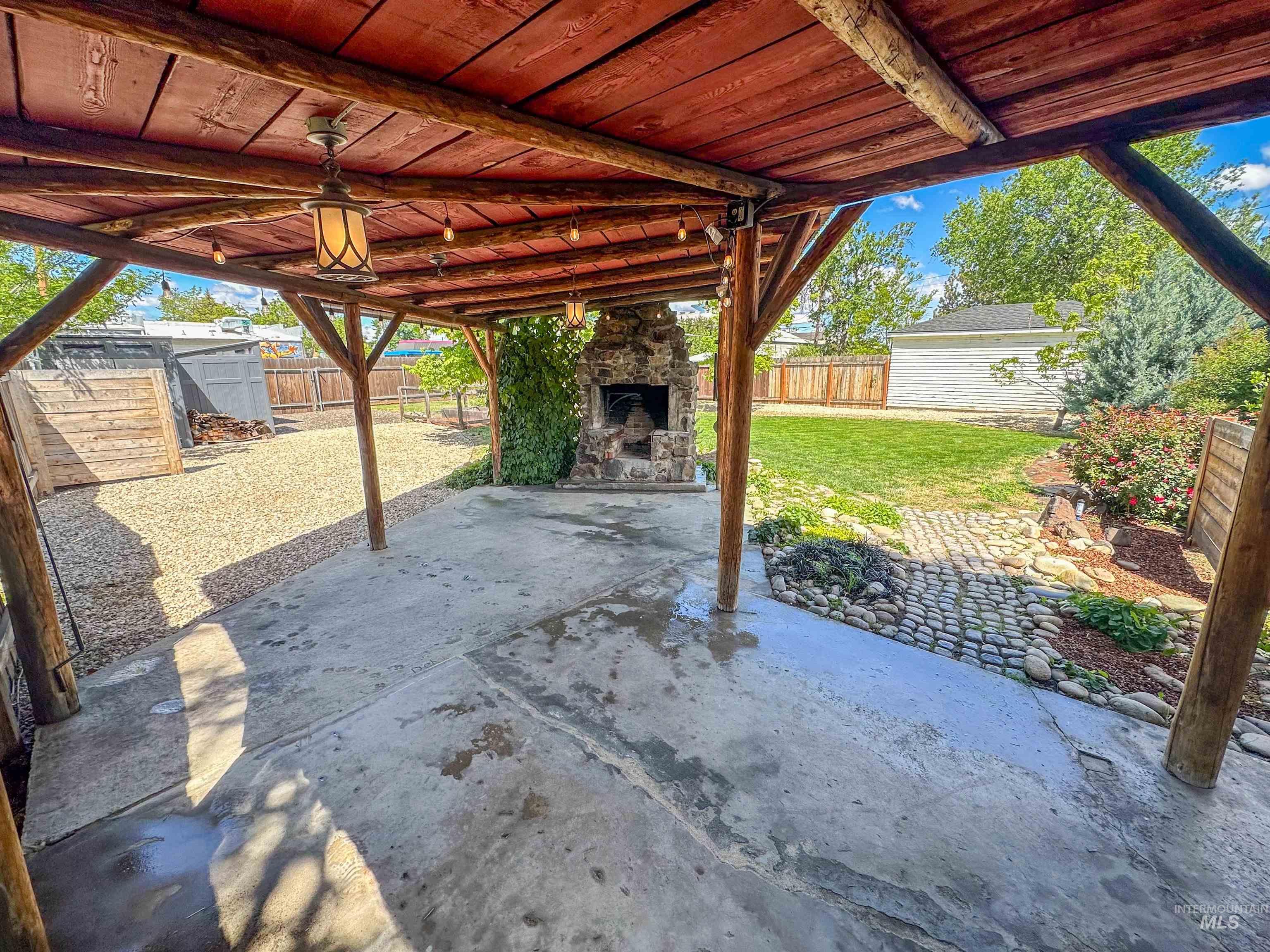 619 N Stanley St., Boise, Idaho 83706, 5 Bedrooms, 2 Bathrooms, Residential For Sale, Price $594,000, 98987360