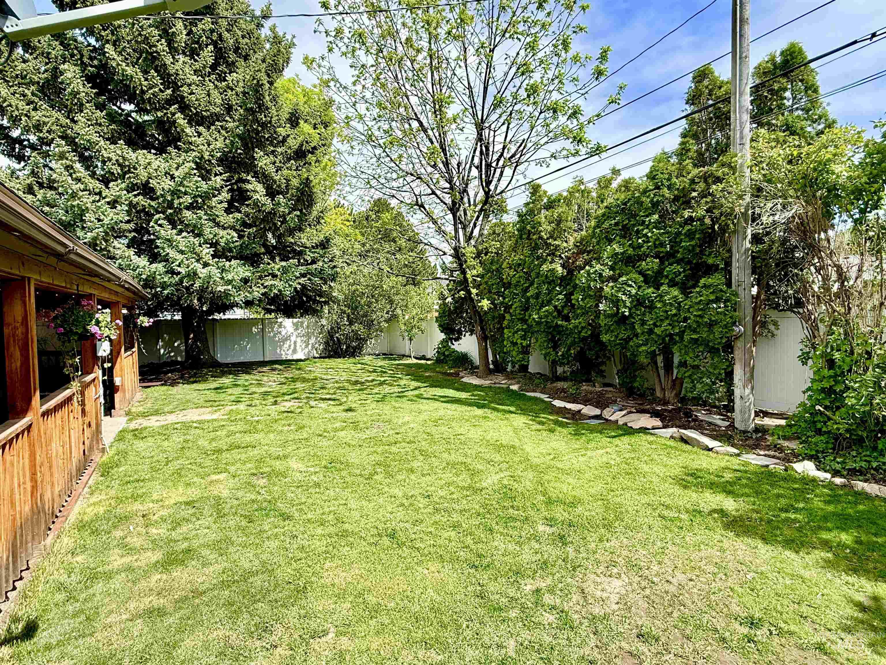 1053 E 18th St., Burley, Idaho 83318, 5 Bedrooms, 3 Bathrooms, Residential For Sale, Price $375,000, 98987366