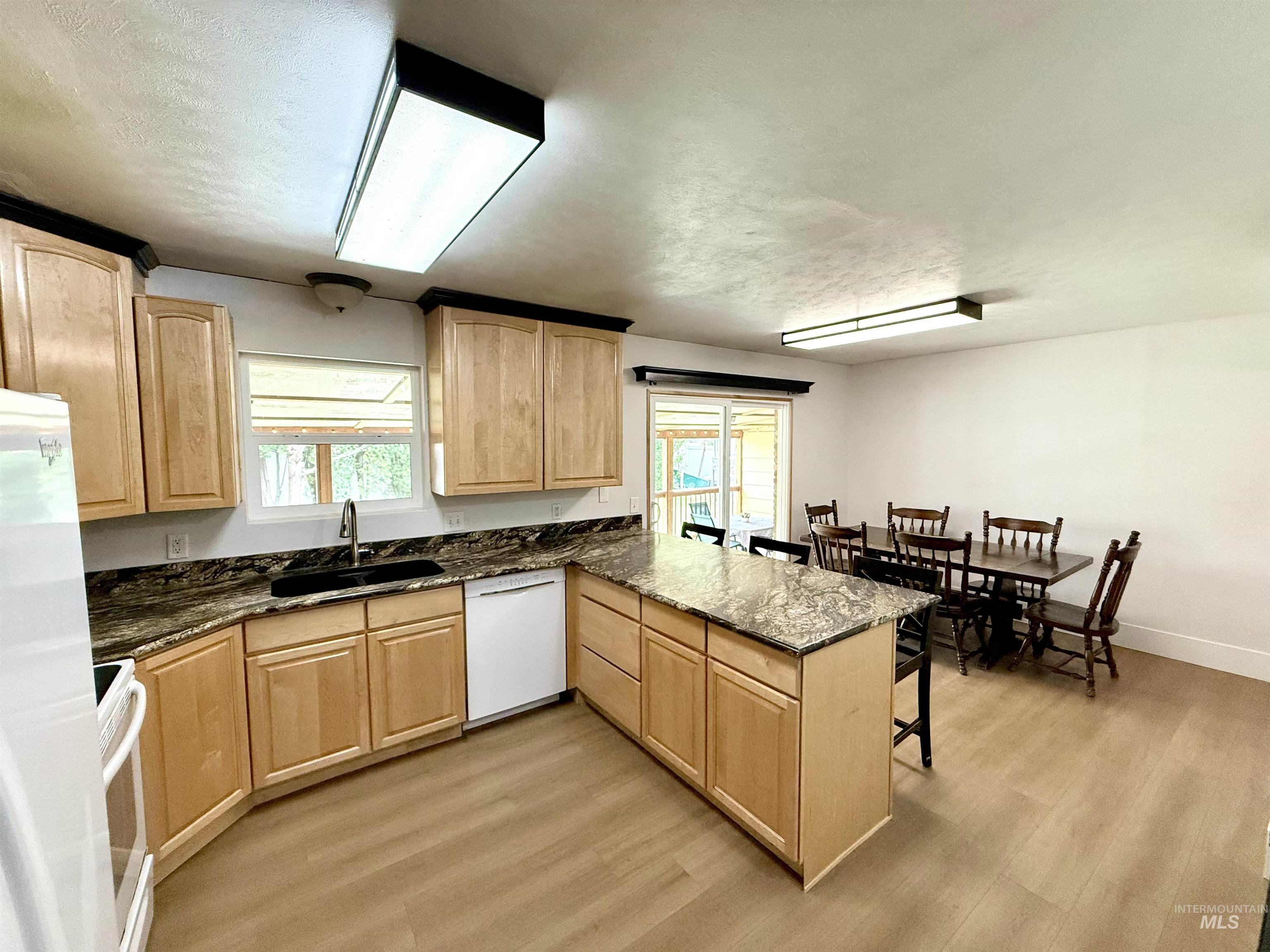 1053 E 18th St., Burley, Idaho 83318, 5 Bedrooms, 3 Bathrooms, Residential For Sale, Price $375,000, 98987366