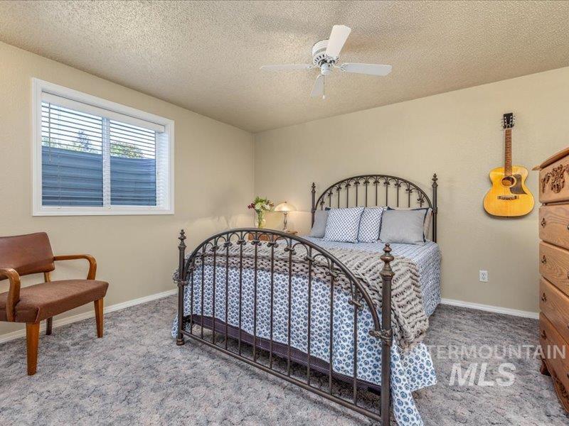 966 N Edgewood Ln., Eagle, Idaho 83616, 4 Bedrooms, 2 Bathrooms, Residential For Sale, Price $559,000, 98987368