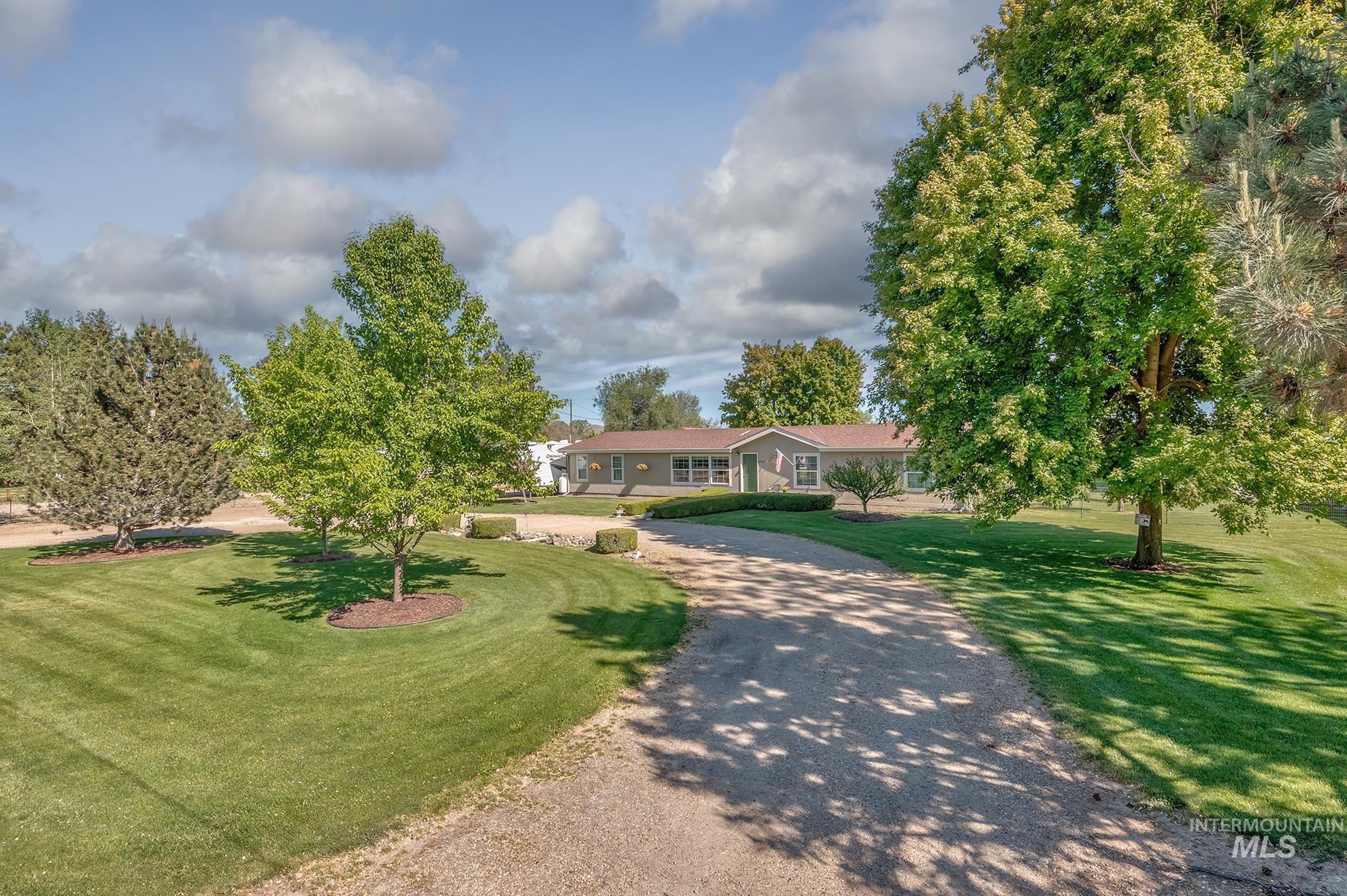 10716 N River Road, Payette, Idaho 83661, 4 Bedrooms, 2 Bathrooms, Residential For Sale, Price $525,000, 98987369