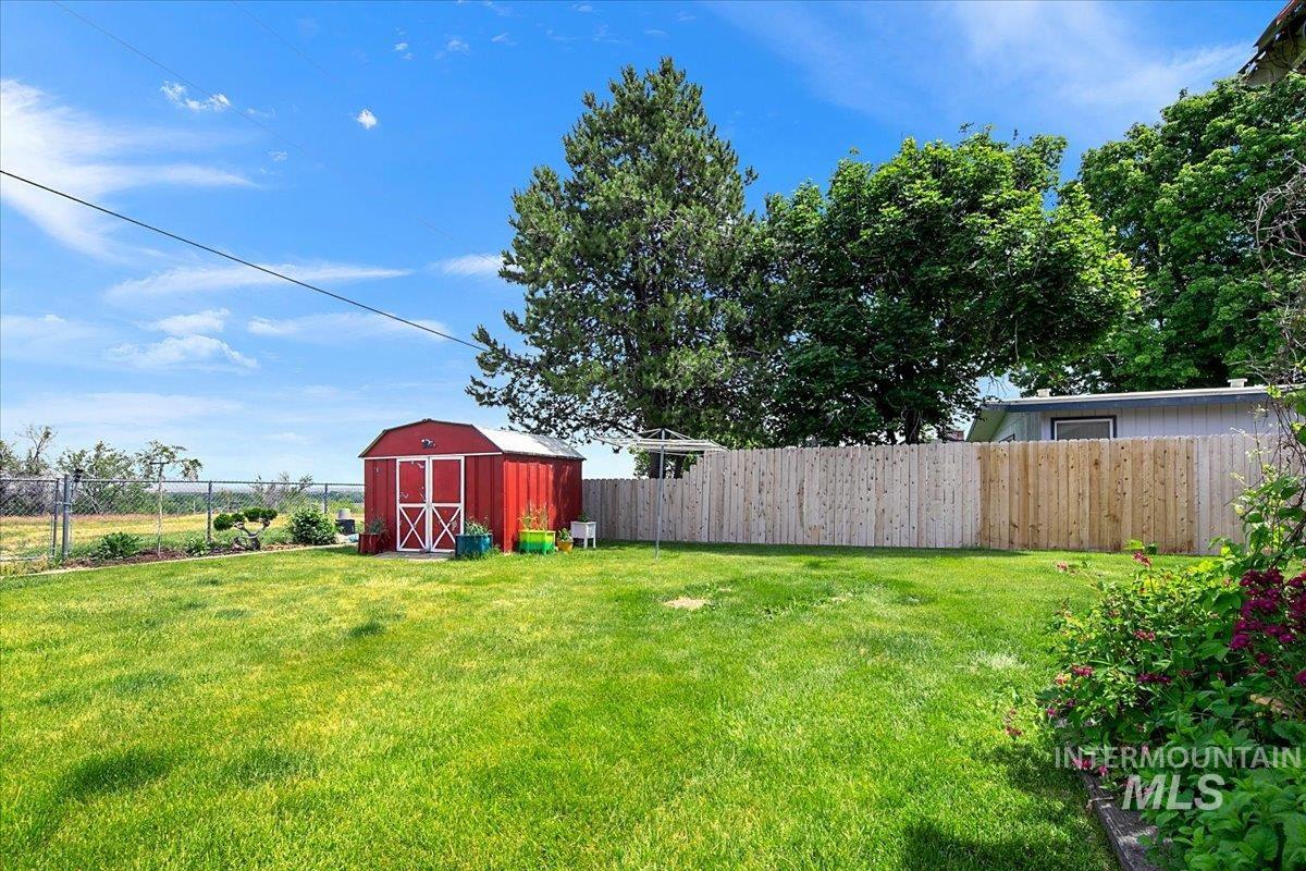 2209 Terrace Dr, Caldwell, Idaho 83605, 4 Bedrooms, 2 Bathrooms, Residential For Sale, Price $399,900, 98987371