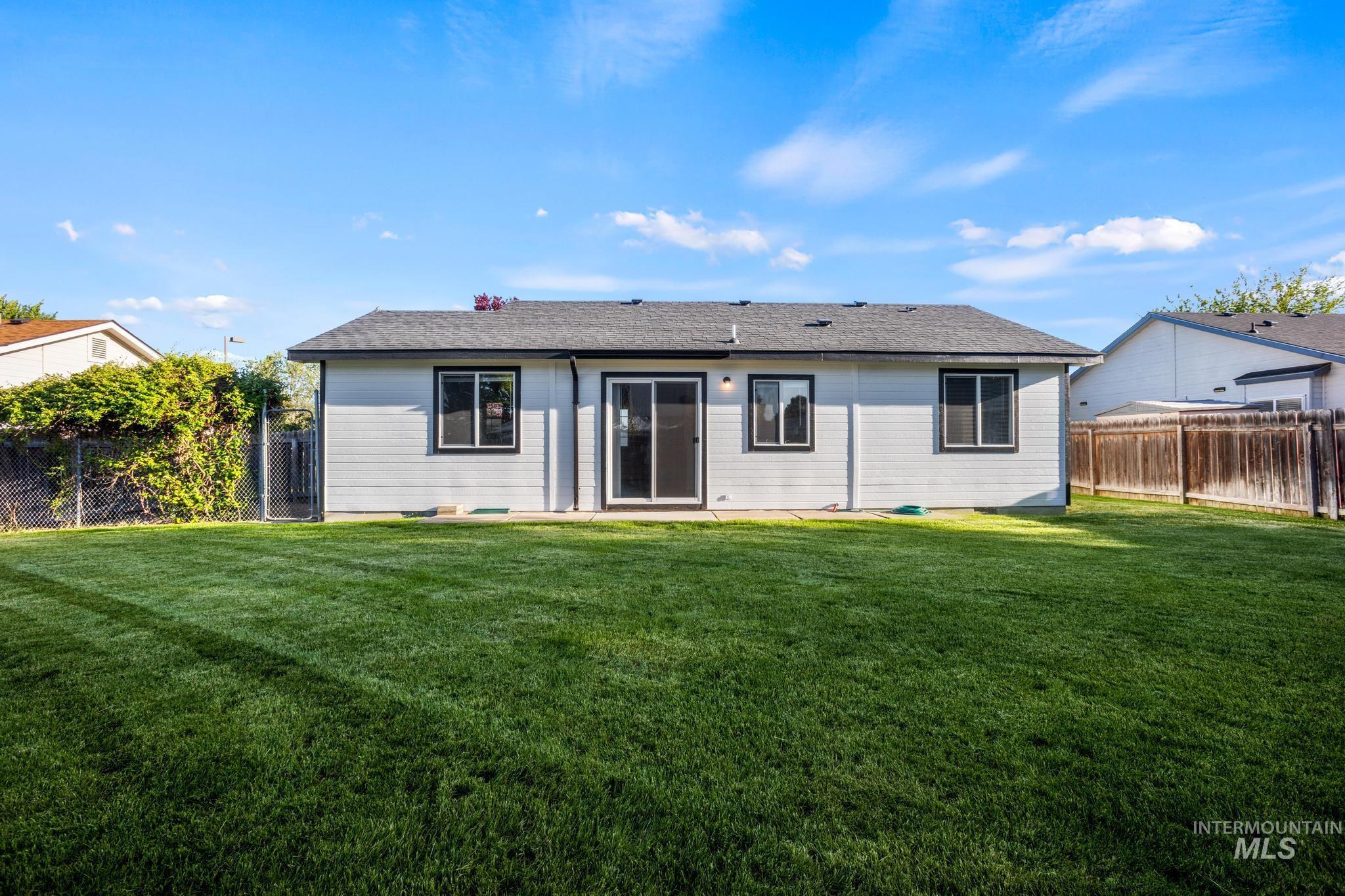 1410 W Ryegrass Ct., Kuna, Idaho 83634, 3 Bedrooms, 2 Bathrooms, Residential For Sale, Price $345,900, 98987377