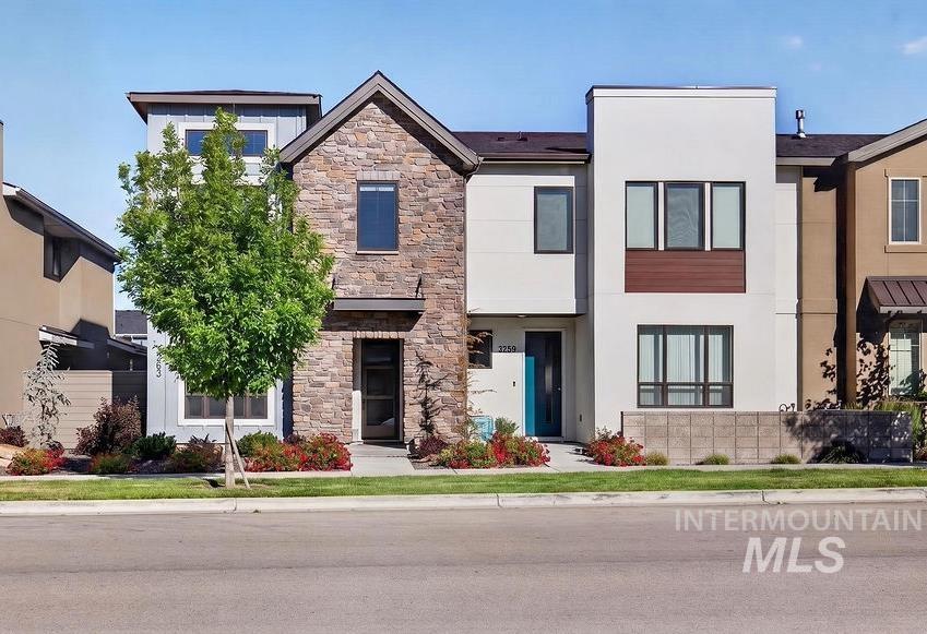 3263 S Millbrook Way, Boise, Idaho 83716-4707, 3 Bedrooms, 2.5 Bathrooms, Residential For Sale, Price $684,999,MLS 98987379