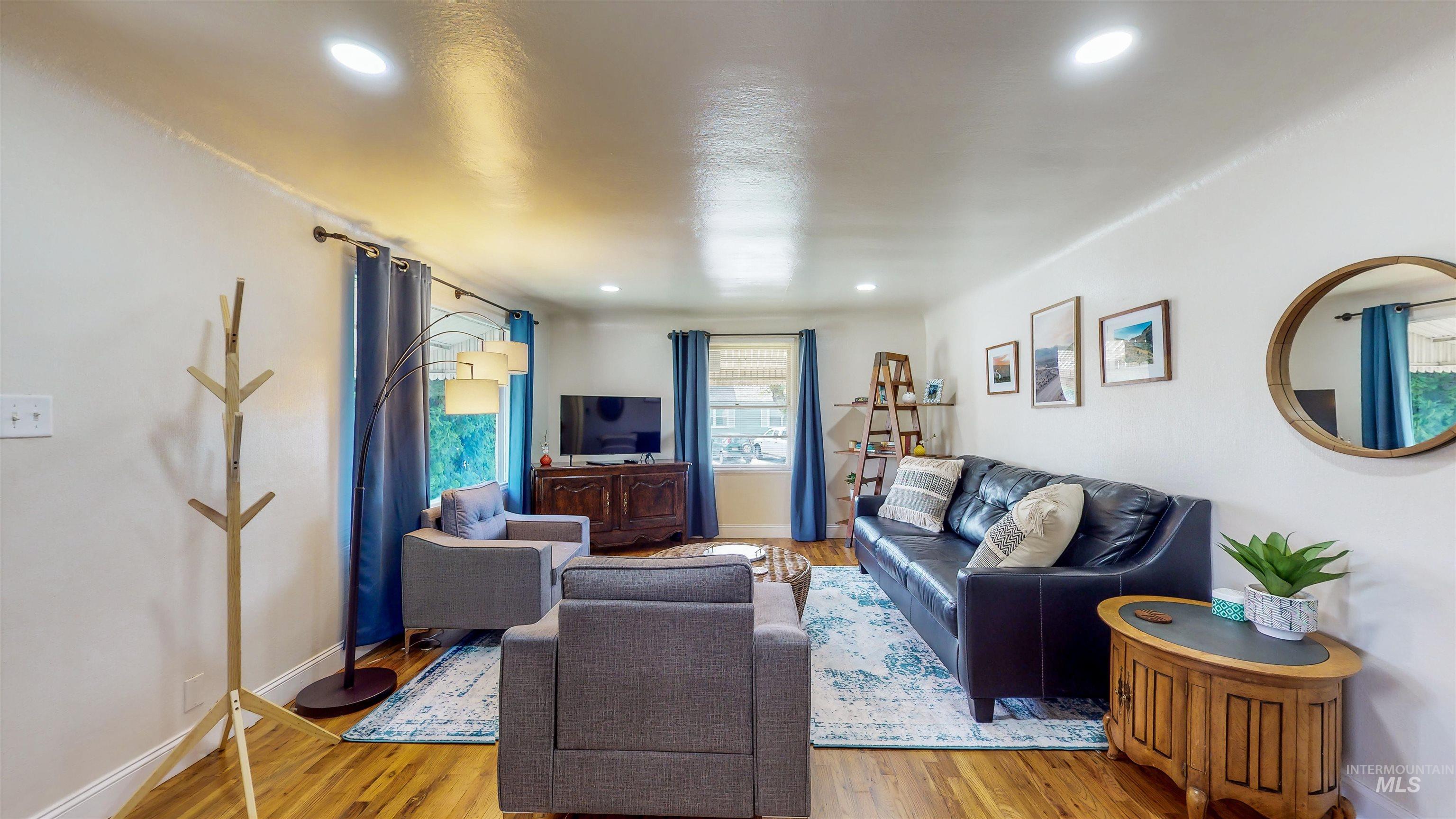503 Addison Ave, Twin Falls, Idaho 83301, 2 Bedrooms, 1 Bathroom, Residential Income For Sale, Price $565,000, 98987387