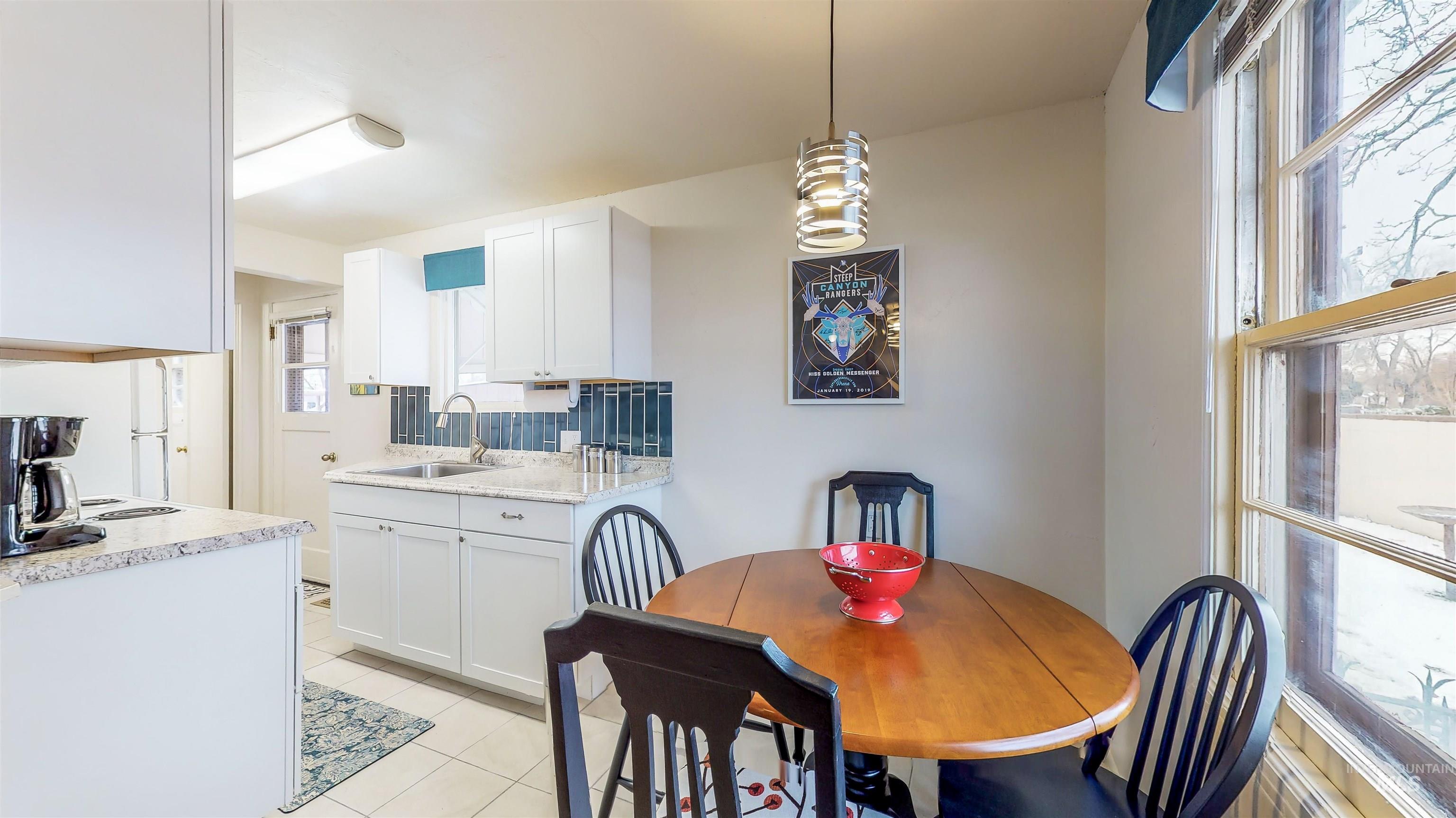 503 Addison Ave, Twin Falls, Idaho 83301, 2 Bedrooms, 1 Bathroom, Residential Income For Sale, Price $565,000, 98987387