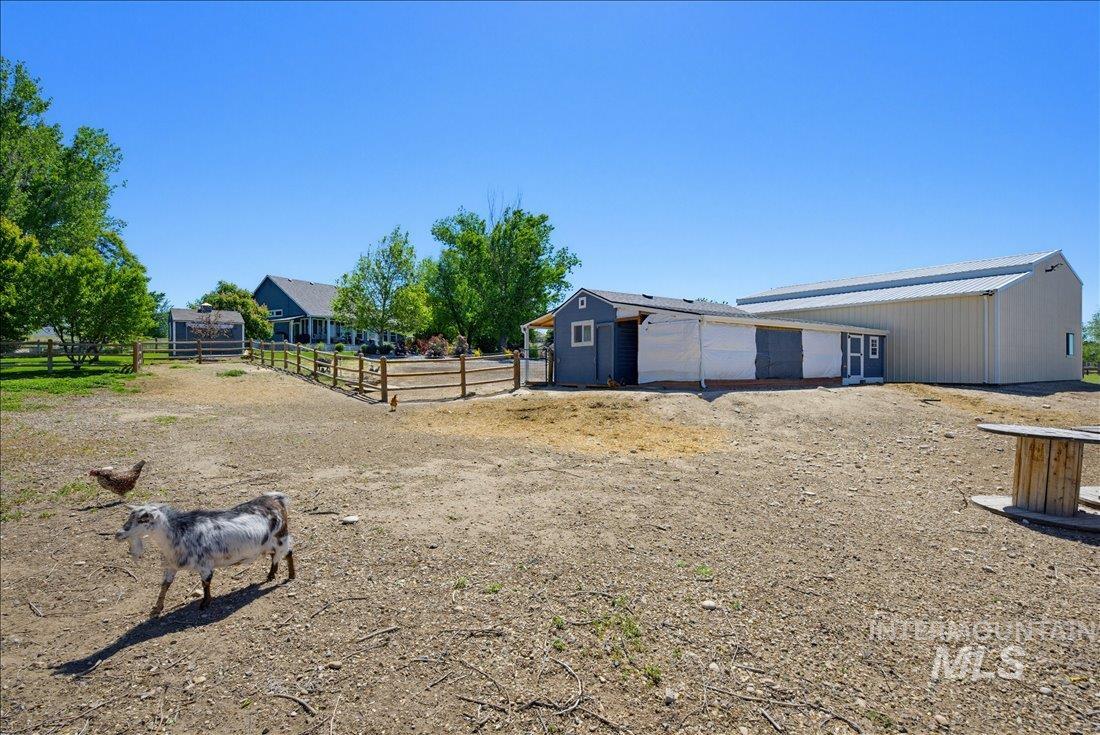 24623 Falcon Lane, Caldwell, Idaho 83607, 3 Bedrooms, 2 Bathrooms, Residential For Sale, Price $874,900, 98987395