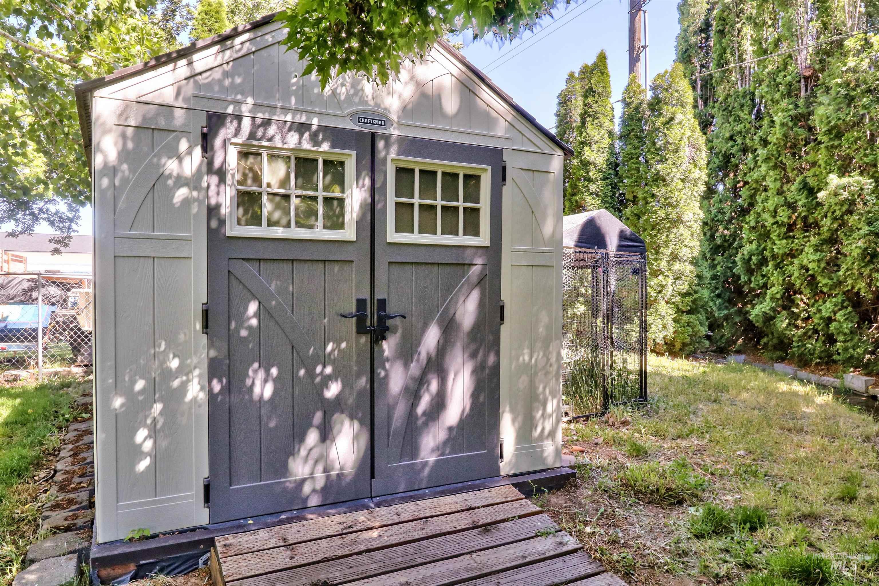 9620 W Halstead Dr, Boise, Idaho 83704, 3 Bedrooms, 2 Bathrooms, Residential For Sale, Price $724,900, 98987396