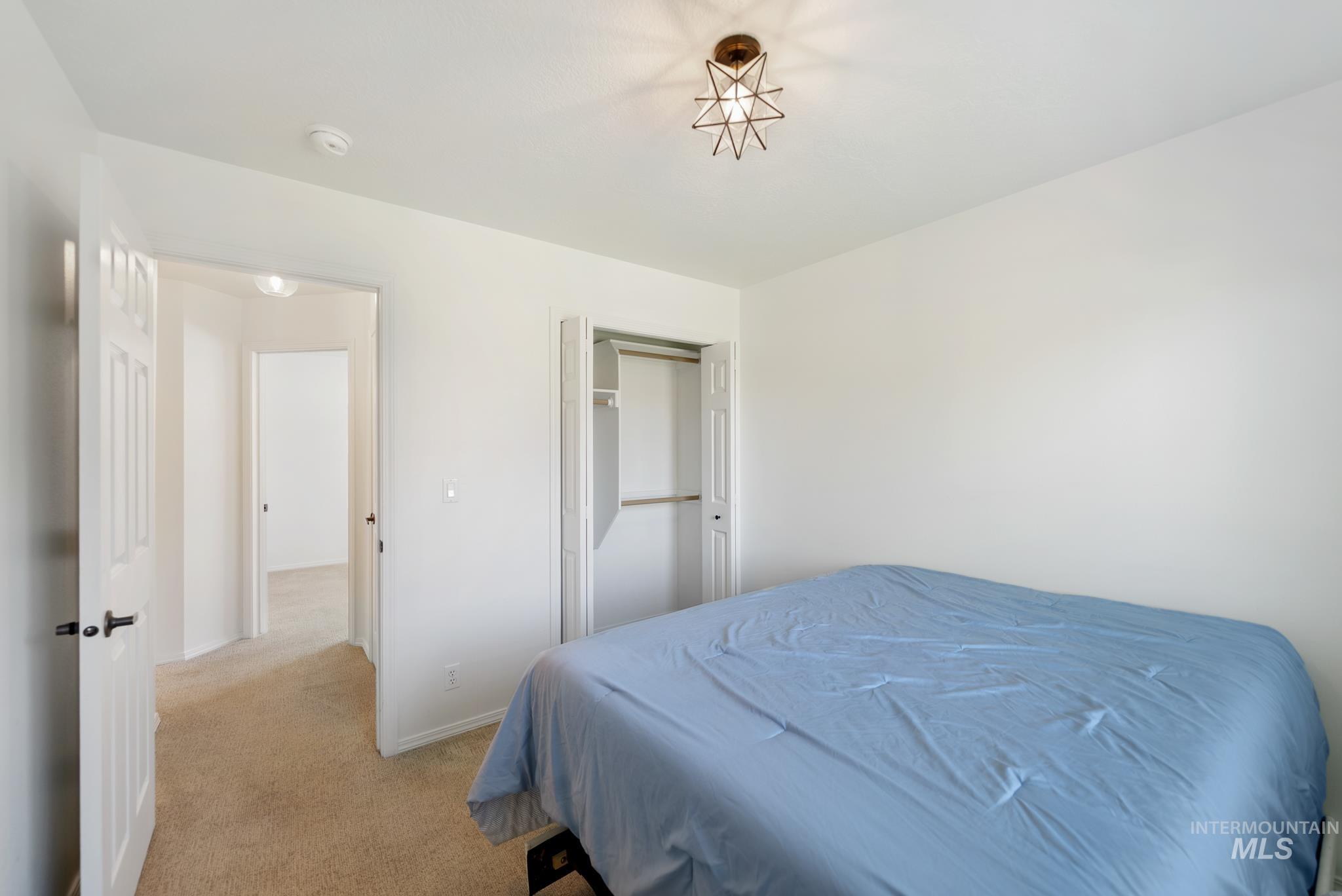2691 N Larchmont Ave, Meridian, Idaho 83646, 3 Bedrooms, 2 Bathrooms, Residential For Sale, Price $365,000, 98987398