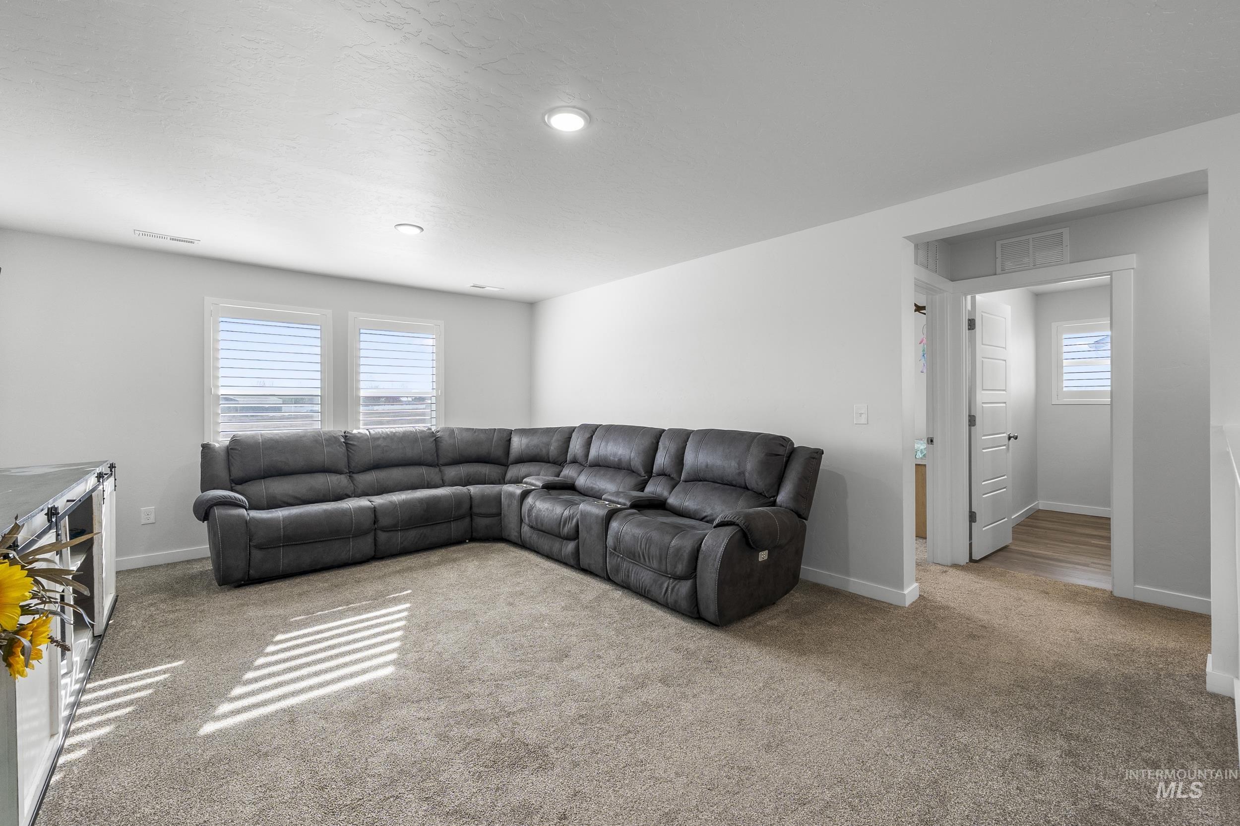 17184 N Plumage Way, Nampa, Idaho 83687, 4 Bedrooms, 3 Bathrooms, Residential For Sale, Price $567,990,MLS 98987401