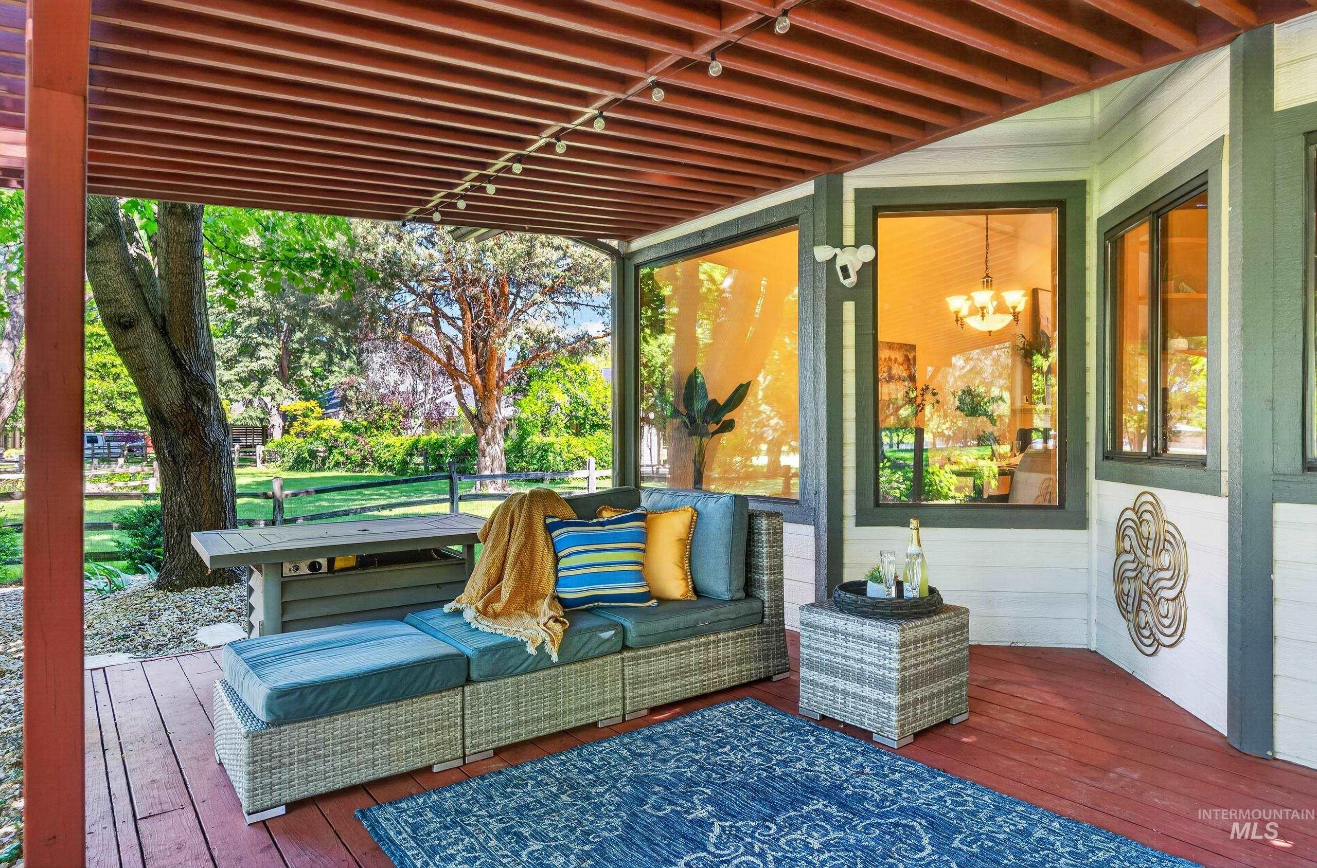 10043 W Alliance Dr, Boise, Idaho 83704, 4 Bedrooms, 3 Bathrooms, Residential For Sale, Price $675,000, 98987406