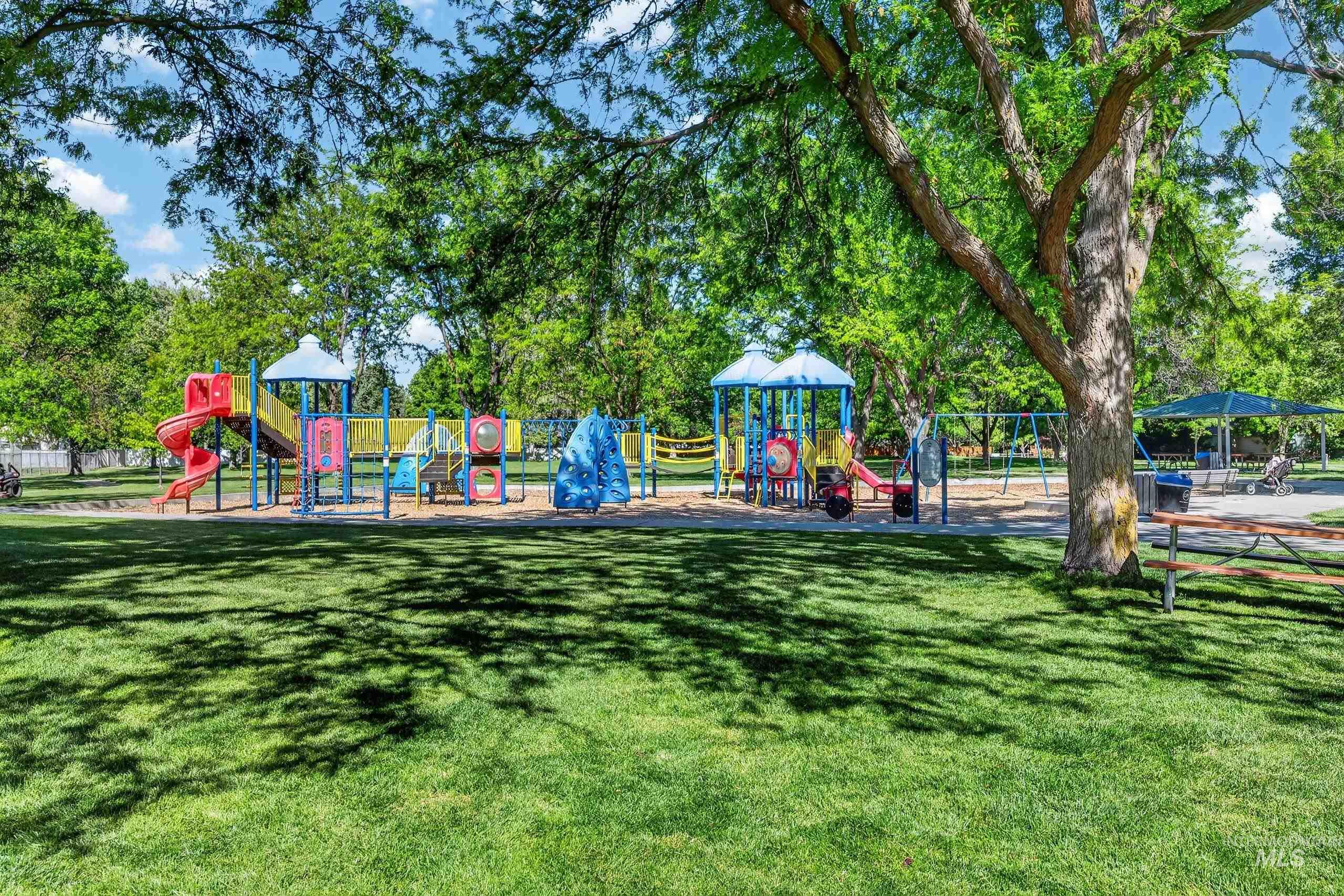 10043 W Alliance Dr, Boise, Idaho 83704, 4 Bedrooms, 3 Bathrooms, Residential For Sale, Price $675,000, 98987406