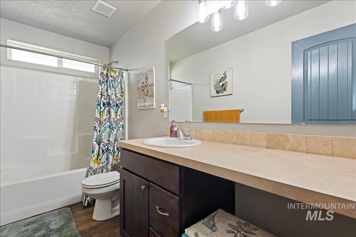 2120 Pilgrim Way, Middleton, Idaho 83644-4908, 3 Bedrooms, 2 Bathrooms, Residential For Sale, Price $499,000, 98987409