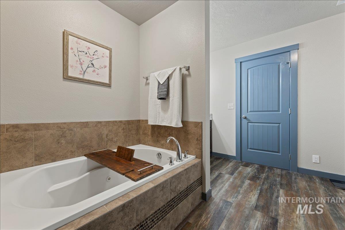 2120 Pilgrim Way, Middleton, Idaho 83644-4908, 3 Bedrooms, 2 Bathrooms, Residential For Sale, Price $499,000, 98987409