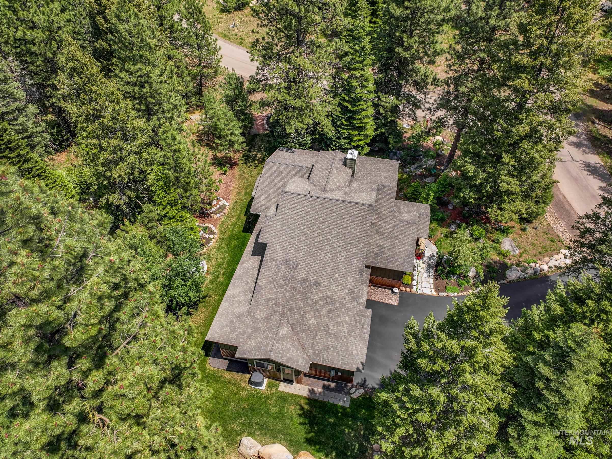 1505 Majestic View Dr., McCall, Idaho 83636-8, 4 Bedrooms, 3 Bathrooms, Residential For Sale, Price $1,567,000, 98987410