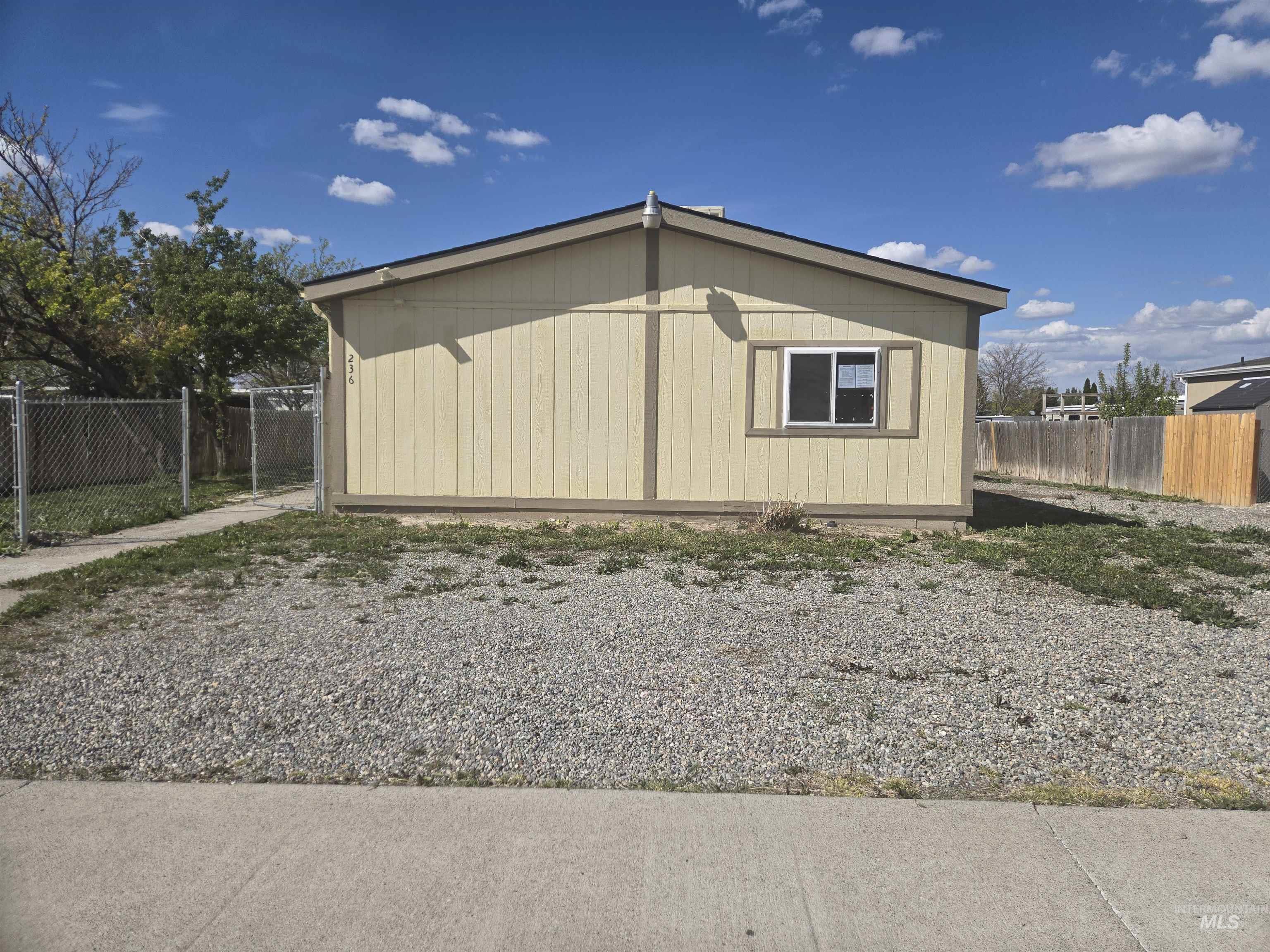 236 Villa Road, Twin Falls, Idaho 83301, 4 Bedrooms, 2 Bathrooms, Residential For Sale, Price $249,000, 98987412