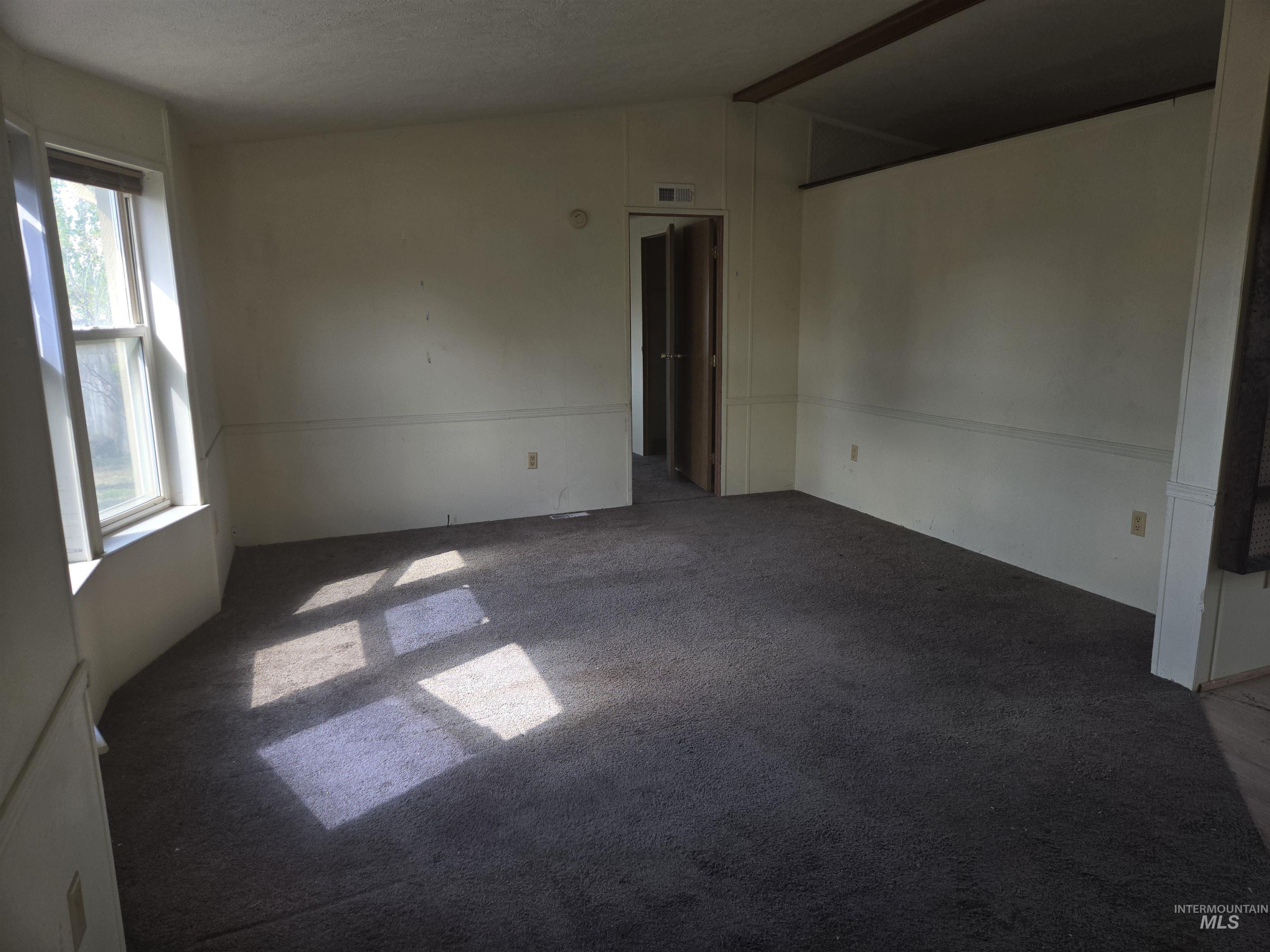 236 Villa Road, Twin Falls, Idaho 83301, 4 Bedrooms, 2 Bathrooms, Residential For Sale, Price $249,000, 98987412