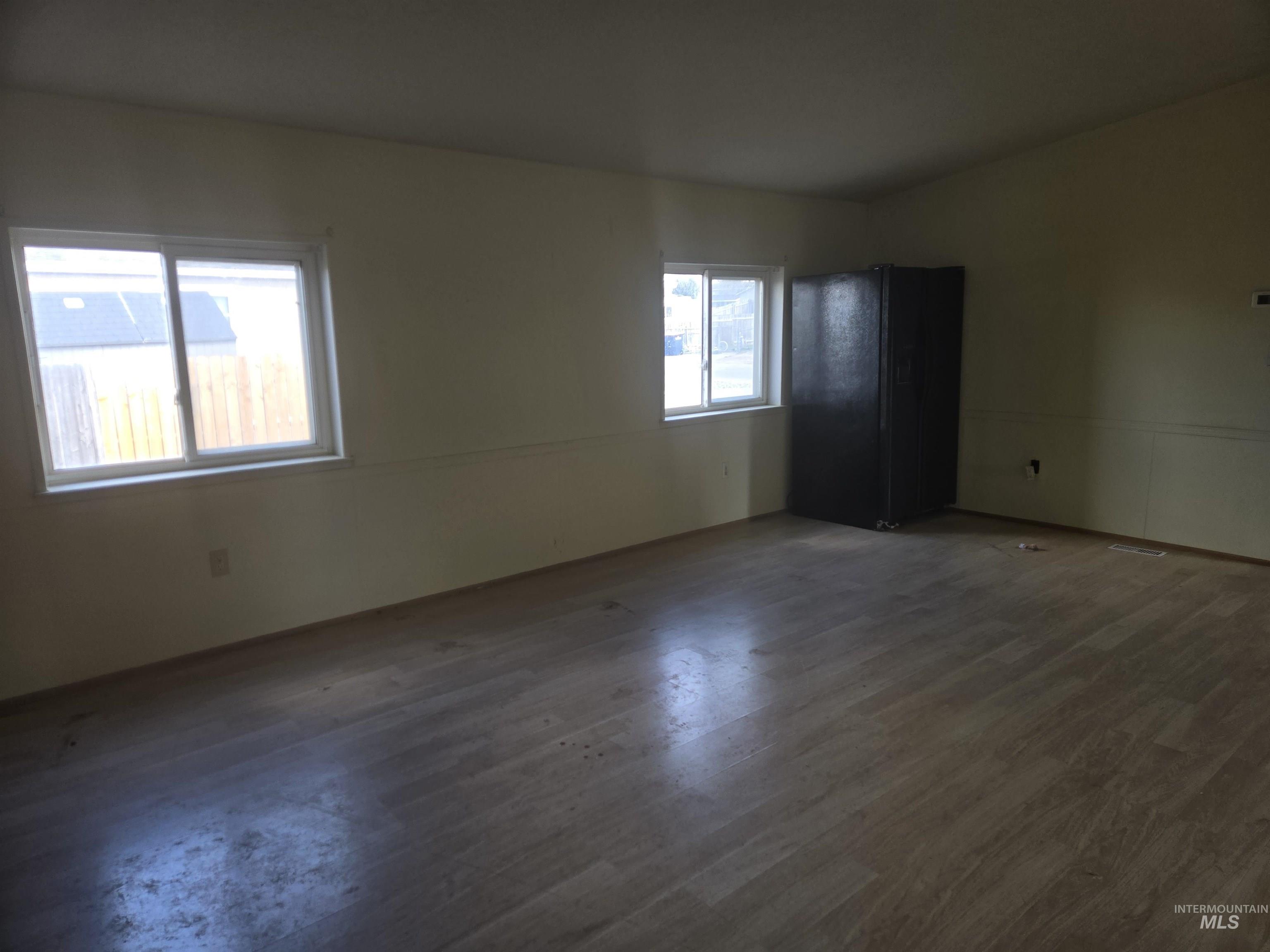 236 Villa Road, Twin Falls, Idaho 83301, 4 Bedrooms, 2 Bathrooms, Residential For Sale, Price $249,000, 98987412