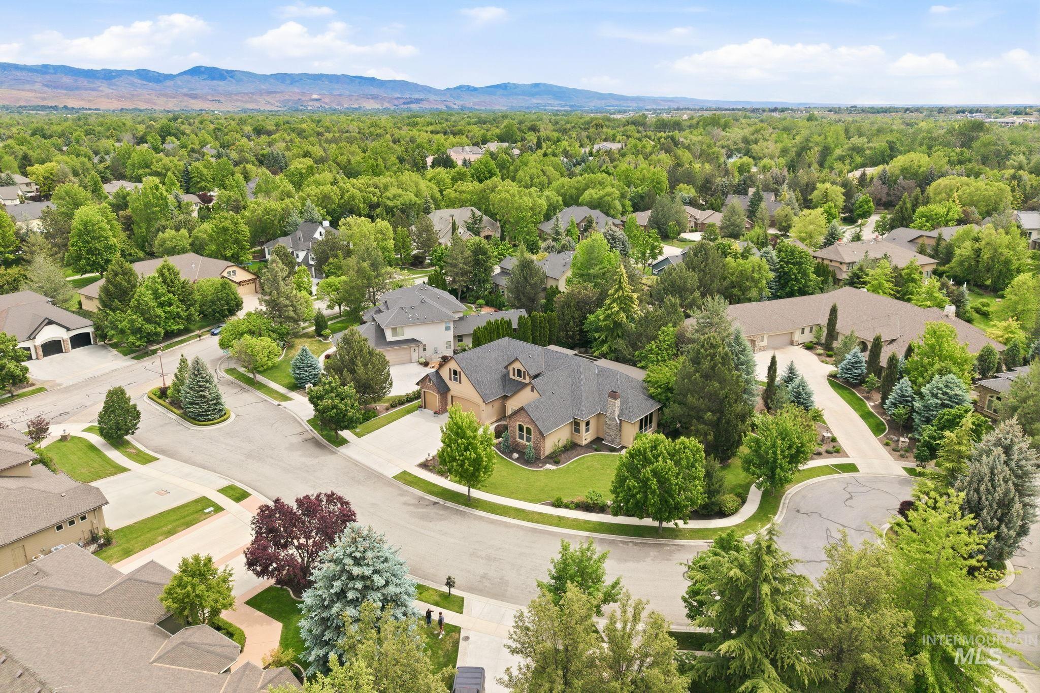 685 W Watermoor Ct., Eagle, Idaho 83616-7144, 4 Bedrooms, 3.5 Bathrooms, Residential For Sale, Price $1,325,000, 98987413
