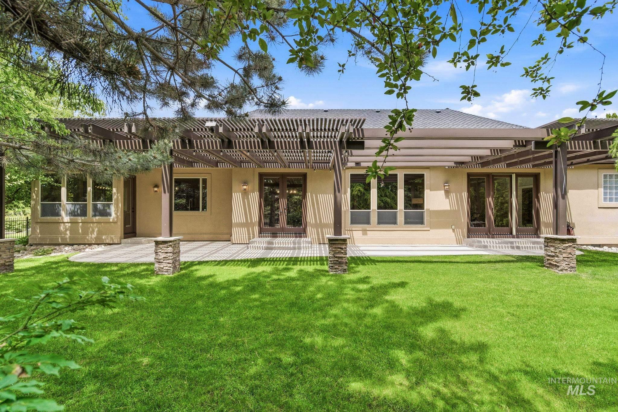 685 W Watermoor Ct., Eagle, Idaho 83616-7144, 4 Bedrooms, 3.5 Bathrooms, Residential For Sale, Price $1,325,000, 98987413