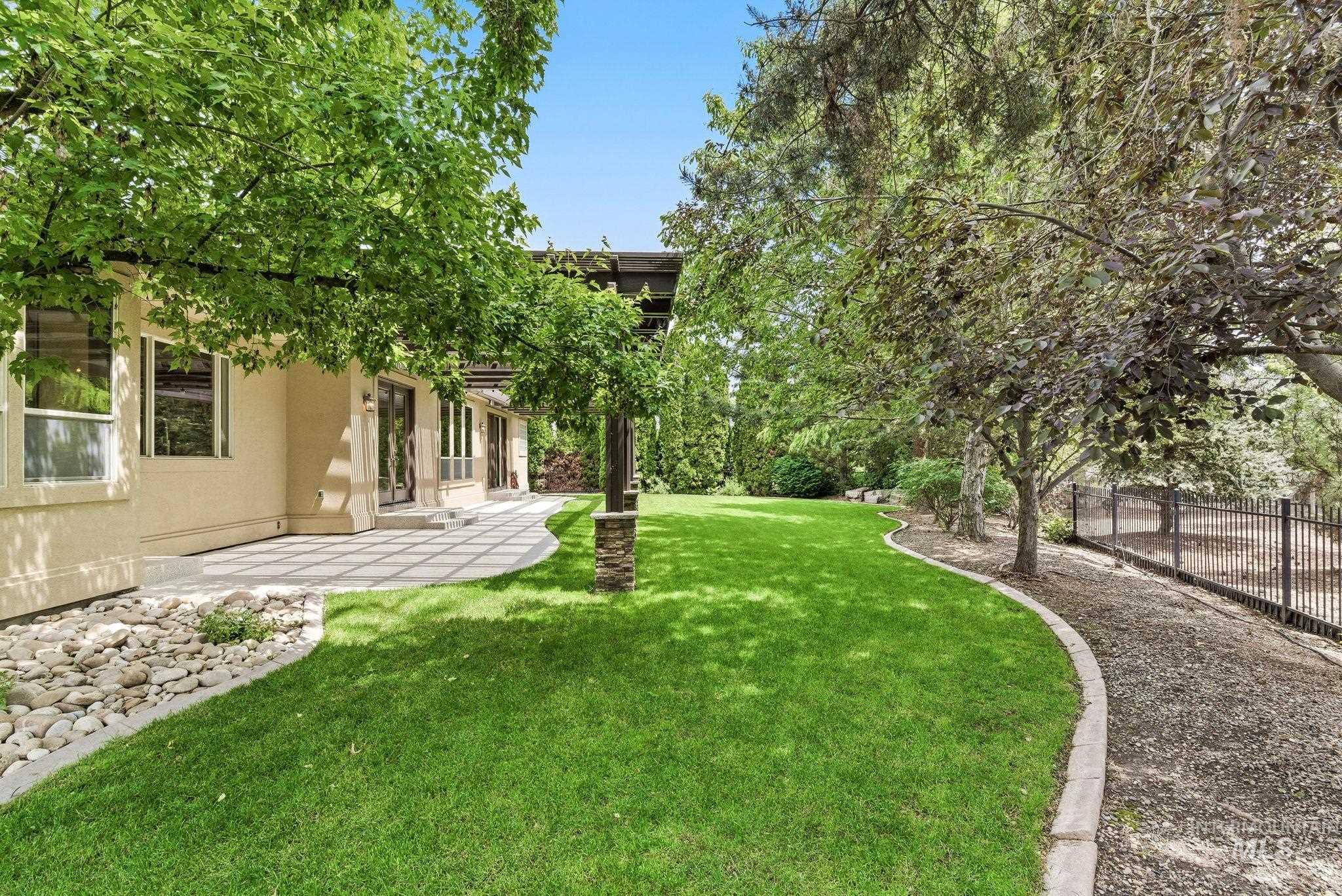 685 W Watermoor Ct., Eagle, Idaho 83616-7144, 4 Bedrooms, 3.5 Bathrooms, Residential For Sale, Price $1,325,000, 98987413