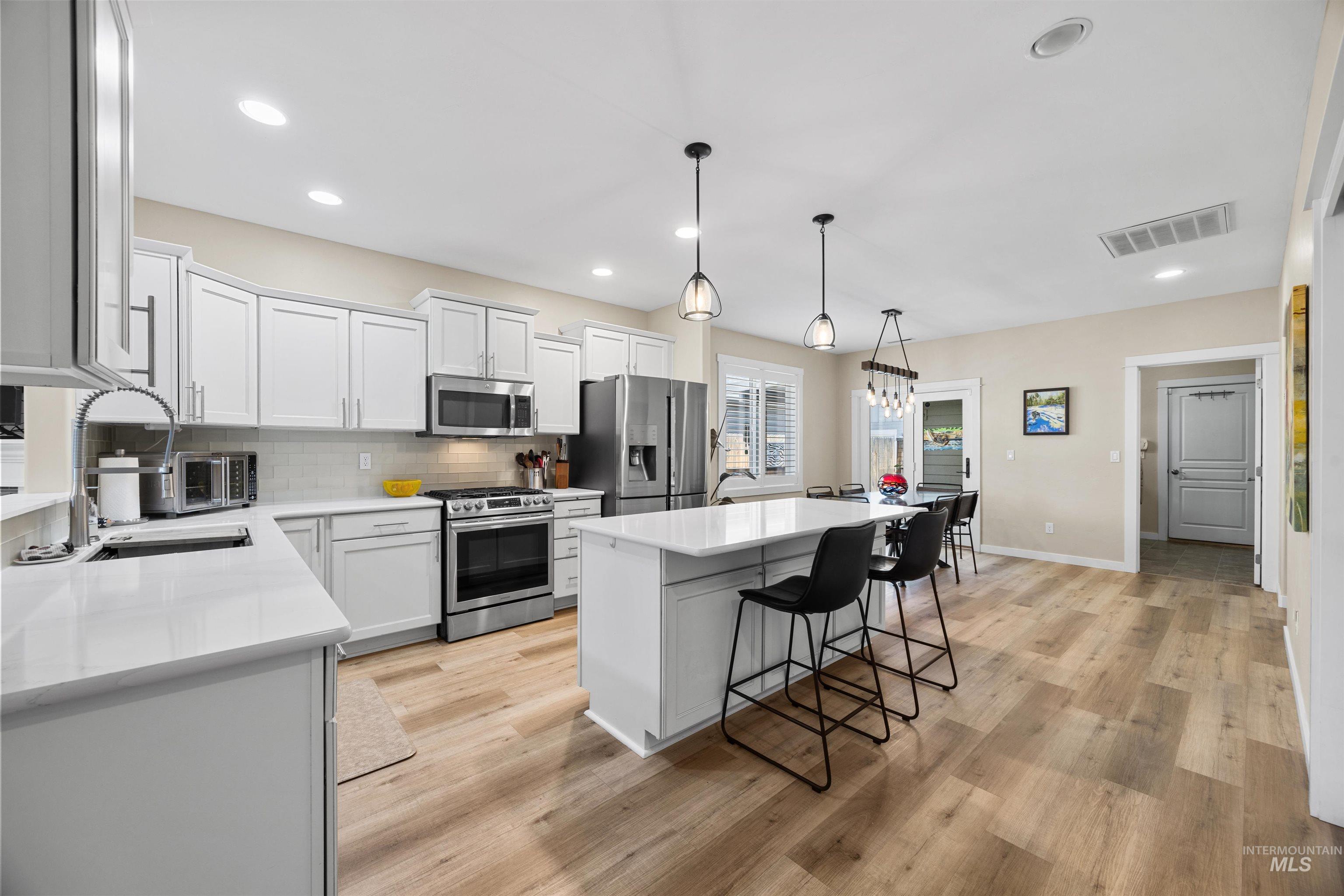 7588 N Froman Avenue, Boise, Idaho 83714, 3 Bedrooms, 2 Bathrooms, Residential For Sale, Price $549,900, 98987414