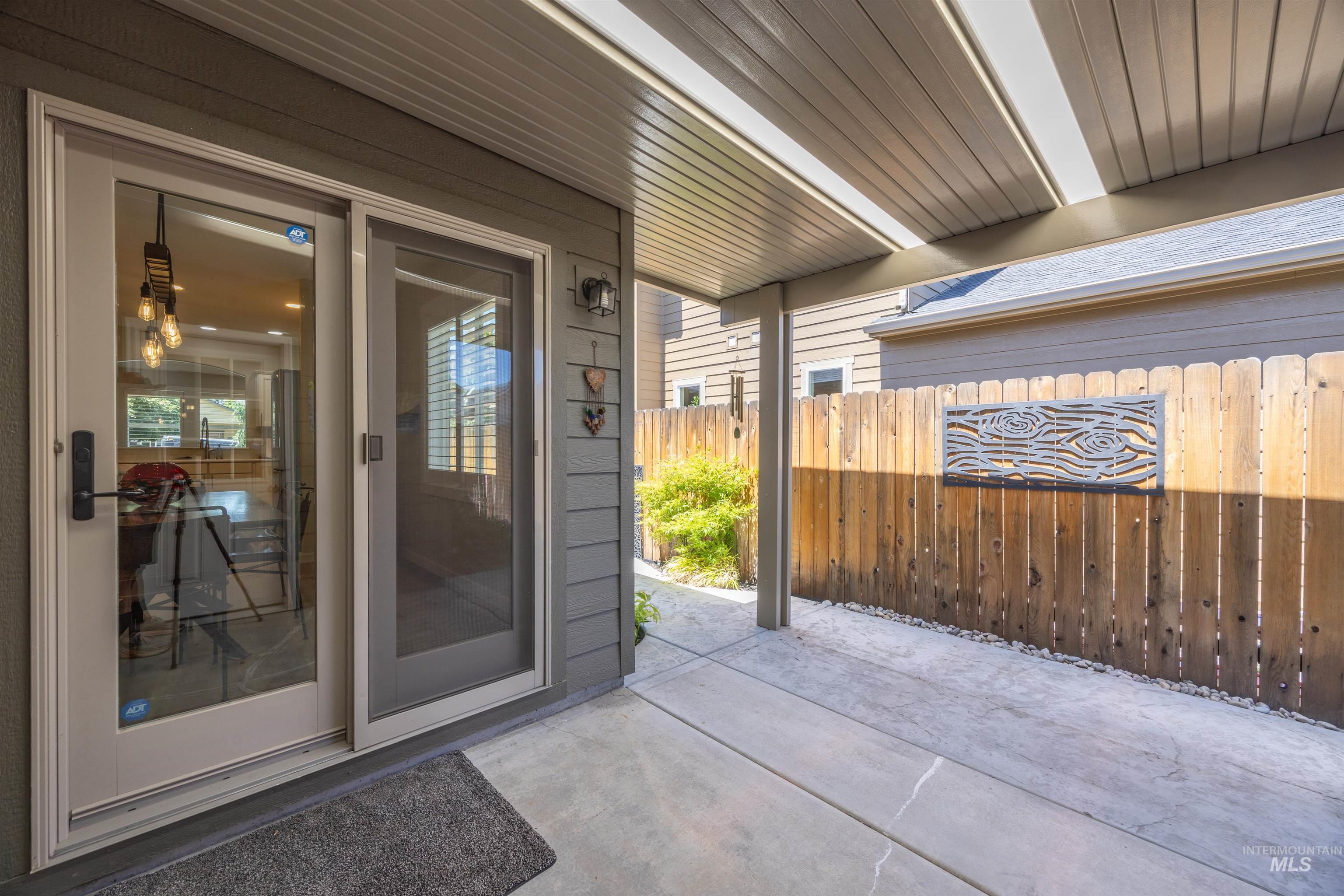 7588 N Froman Avenue, Boise, Idaho 83714, 3 Bedrooms, 2 Bathrooms, Residential For Sale, Price $549,900, 98987414